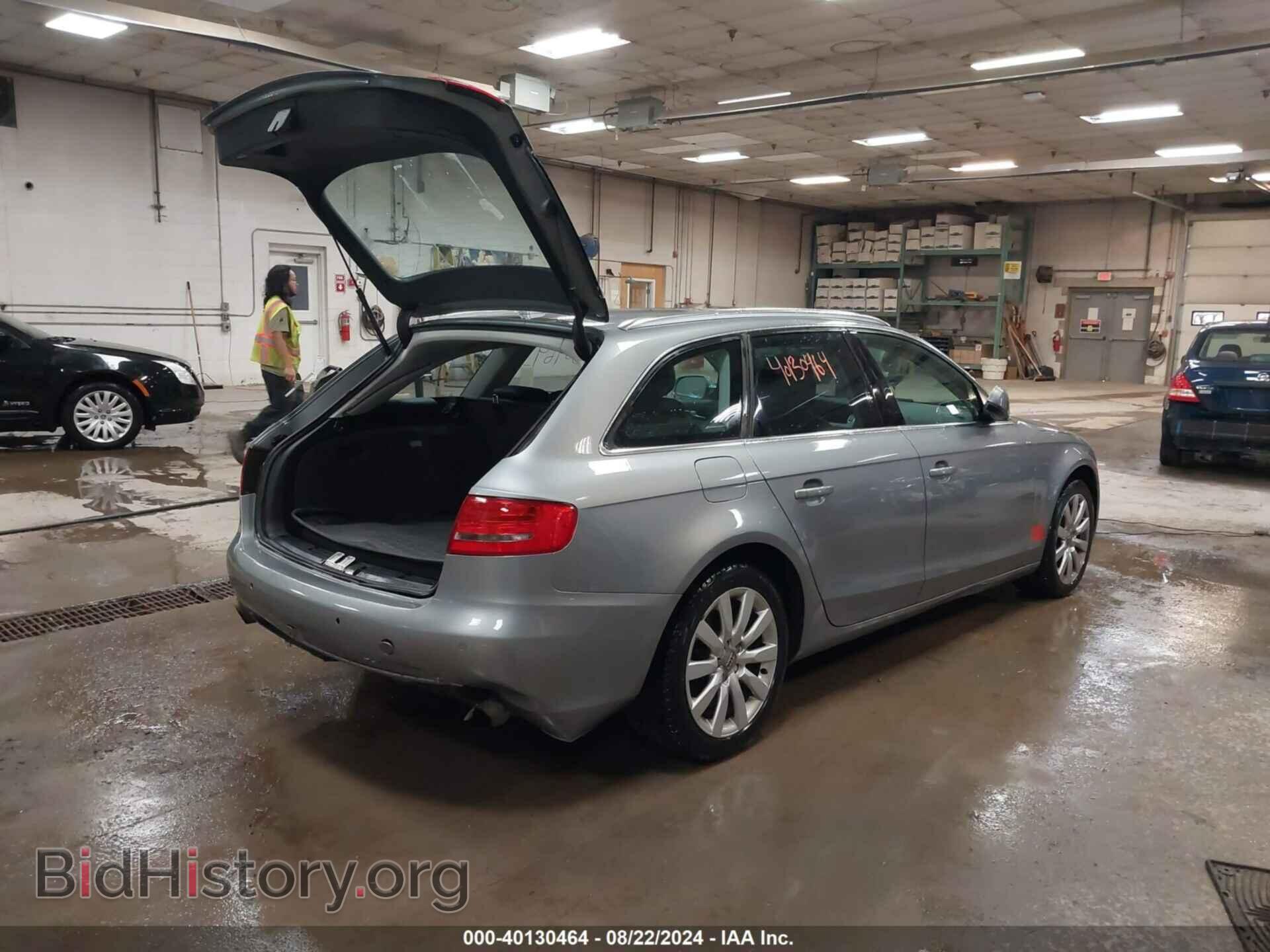 2010 AUDI A4 - VIN: WAUWFAFL0AA140137 - Фото 4