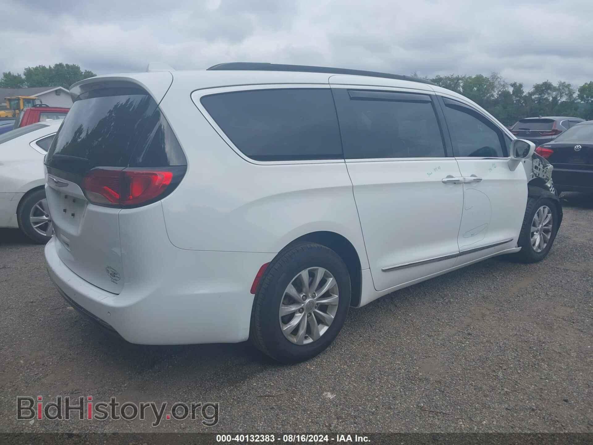 2017 CHRYSLER PACIFICA - VIN: 2C4RC1BG9HR763845 - Фото 4