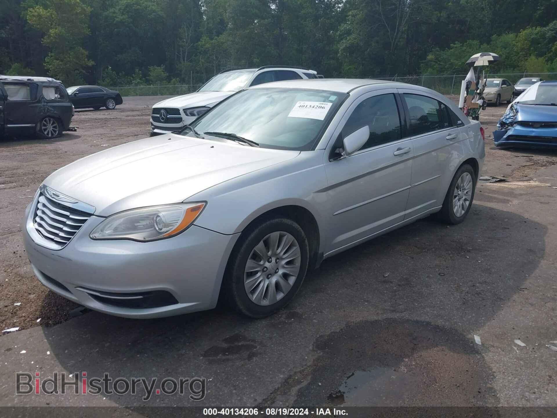2012 CHRYSLER 200 - VIN: 1C3CCBAB2CN240923 - Фото 2