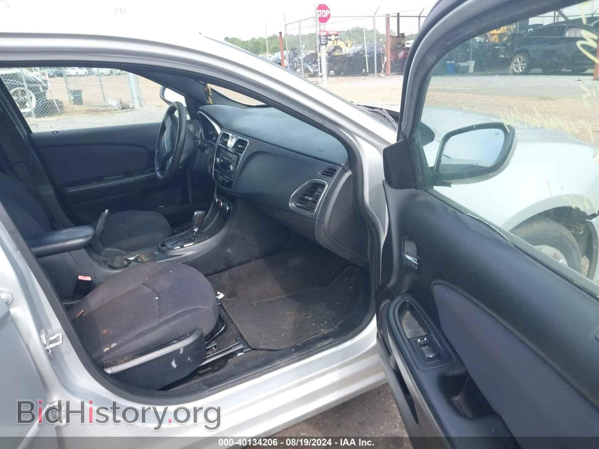 2012 CHRYSLER 200 - VIN: 1C3CCBAB2CN240923 - Фото 5