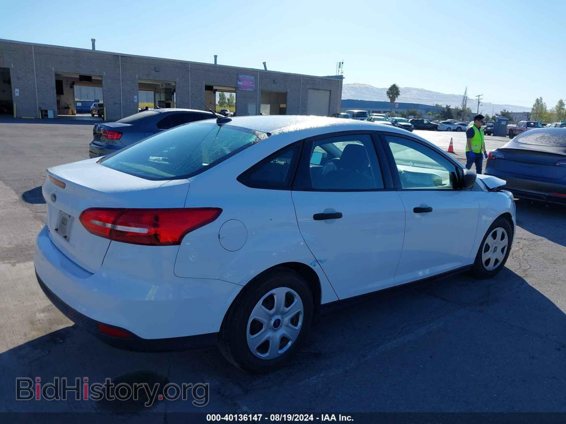 2017 FORD FOCUS - VIN: 1FADP3E22HL239350 - Фото 4