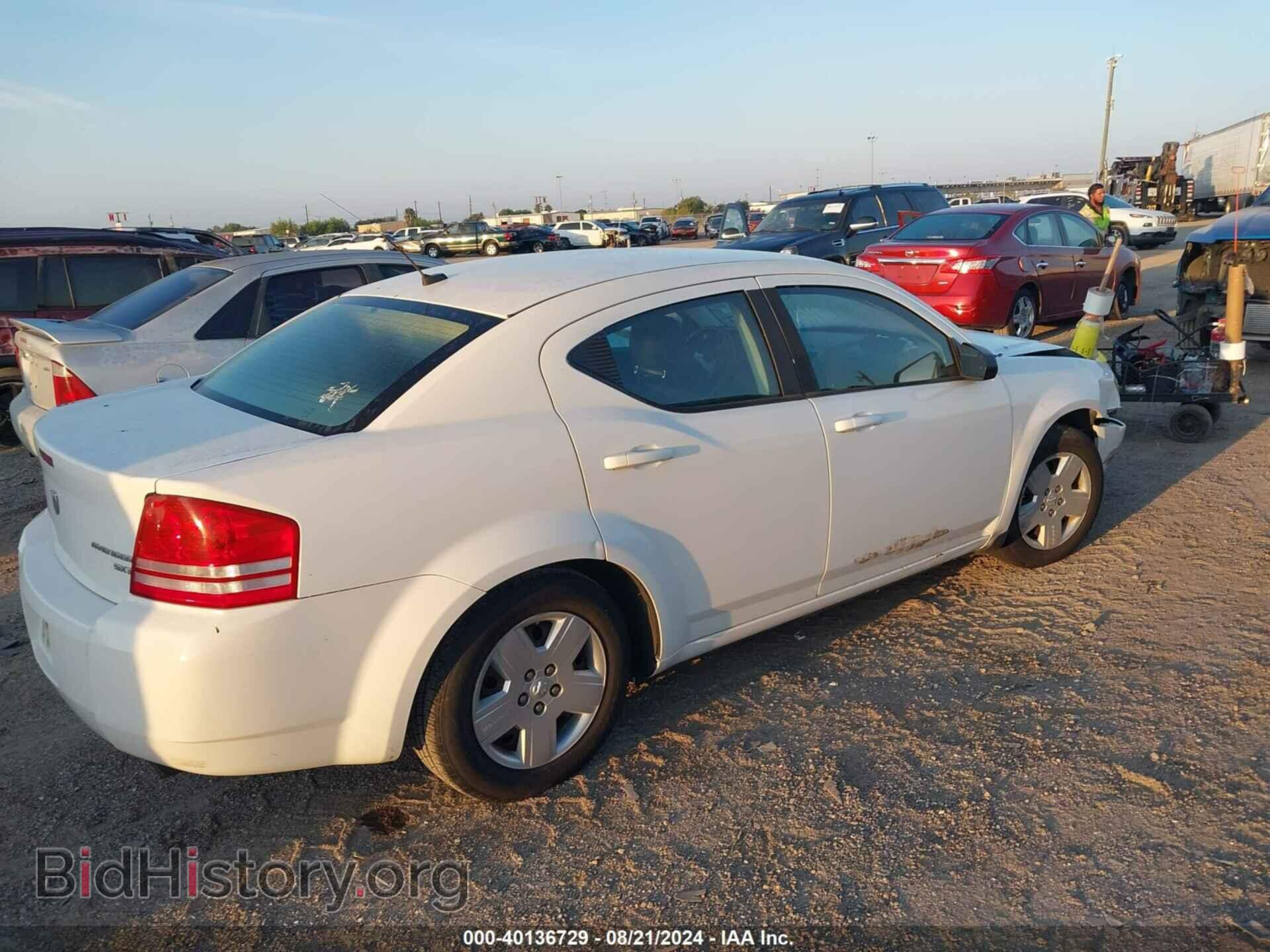 2010 DODGE AVENGER - VIN: 1B3CC4FB2AN152209 - Photo 4
