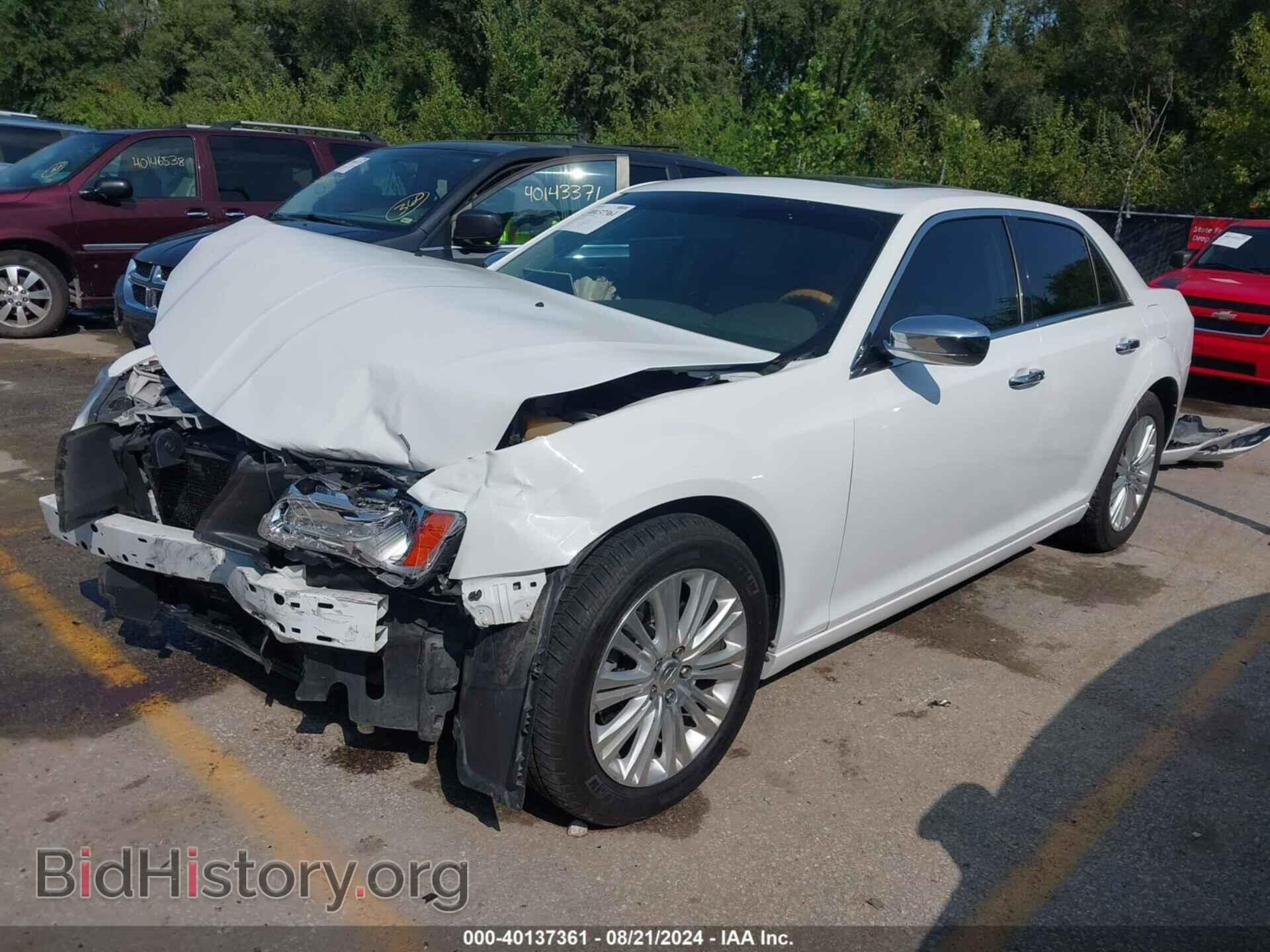 2013 CHRYSLER 300C - VIN: 2C3CCAKT3DH646611 - Фото 2