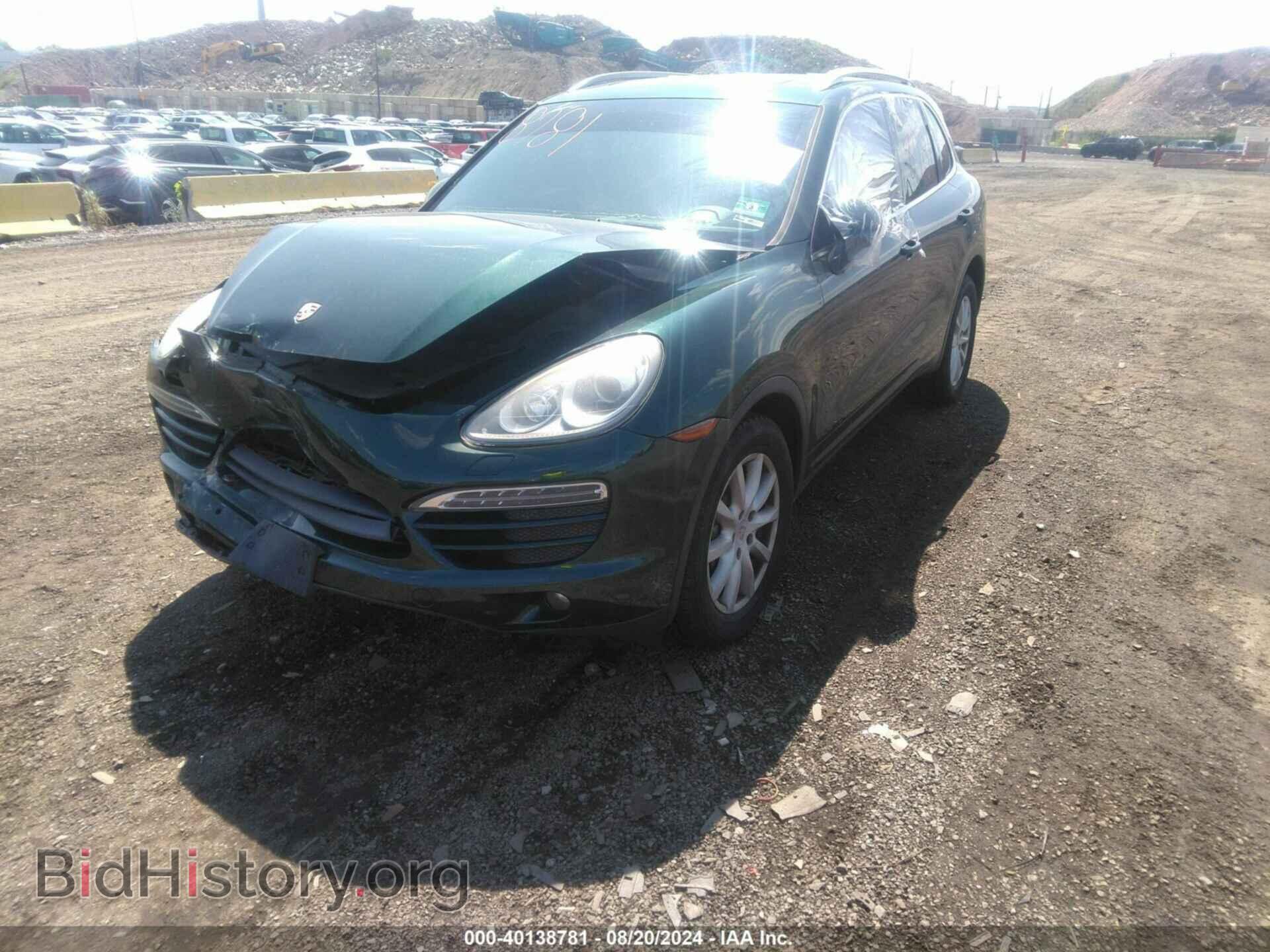 2011 PORSCHE CAYENNE - VIN: WP1AA2A26BLA09301 - Photo 2