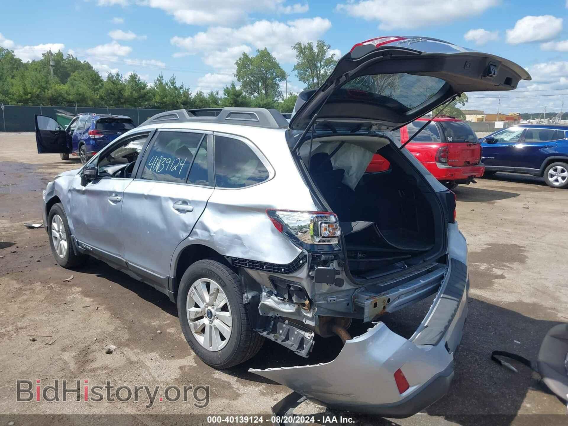 2017 SUBARU OUTBACK - VIN: 4S4BSAFC0H3243260 - Фото 3