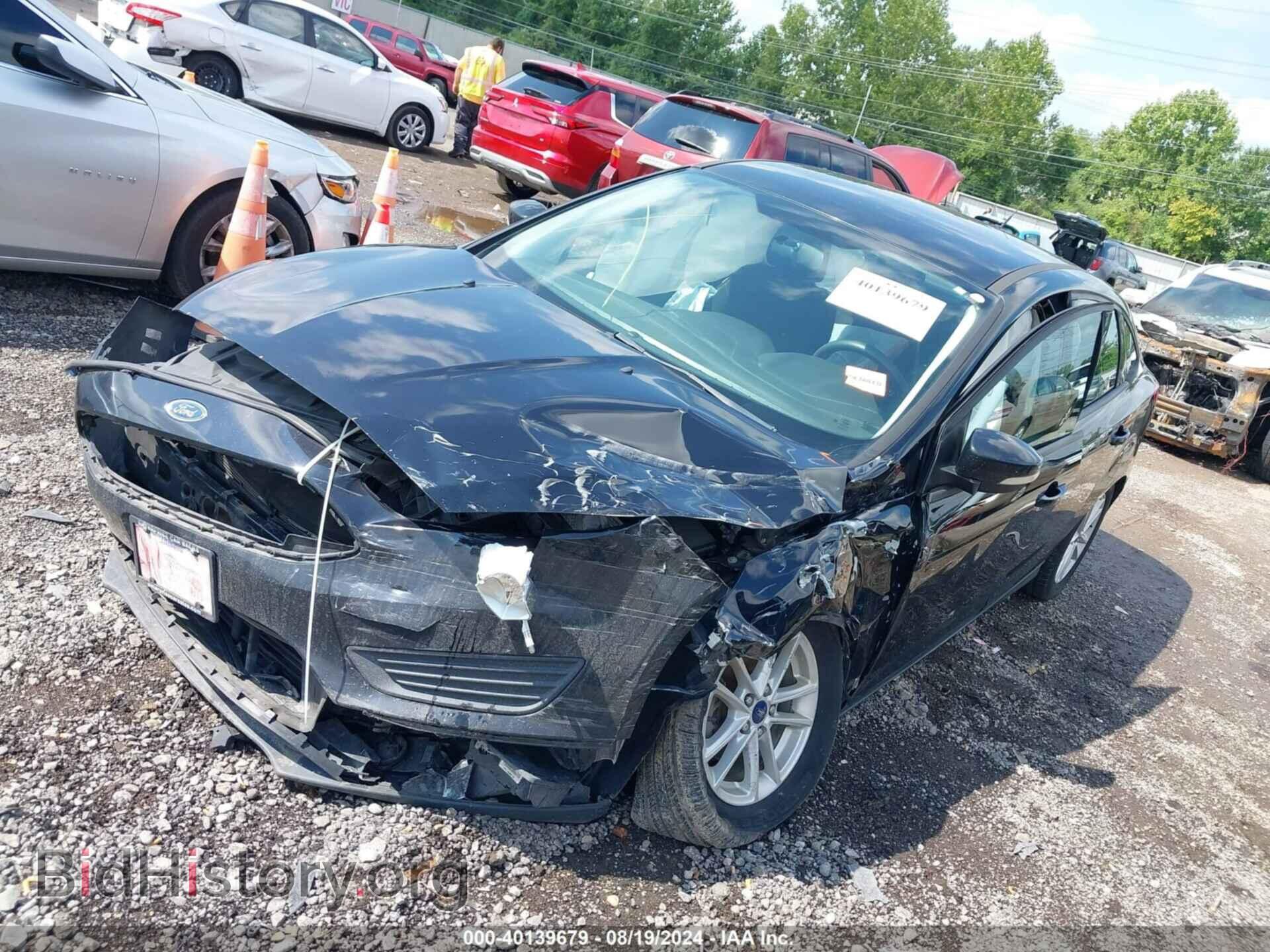 2017 FORD FOCUS - VIN: 1FADP3F2XHL258923 - Photo 2