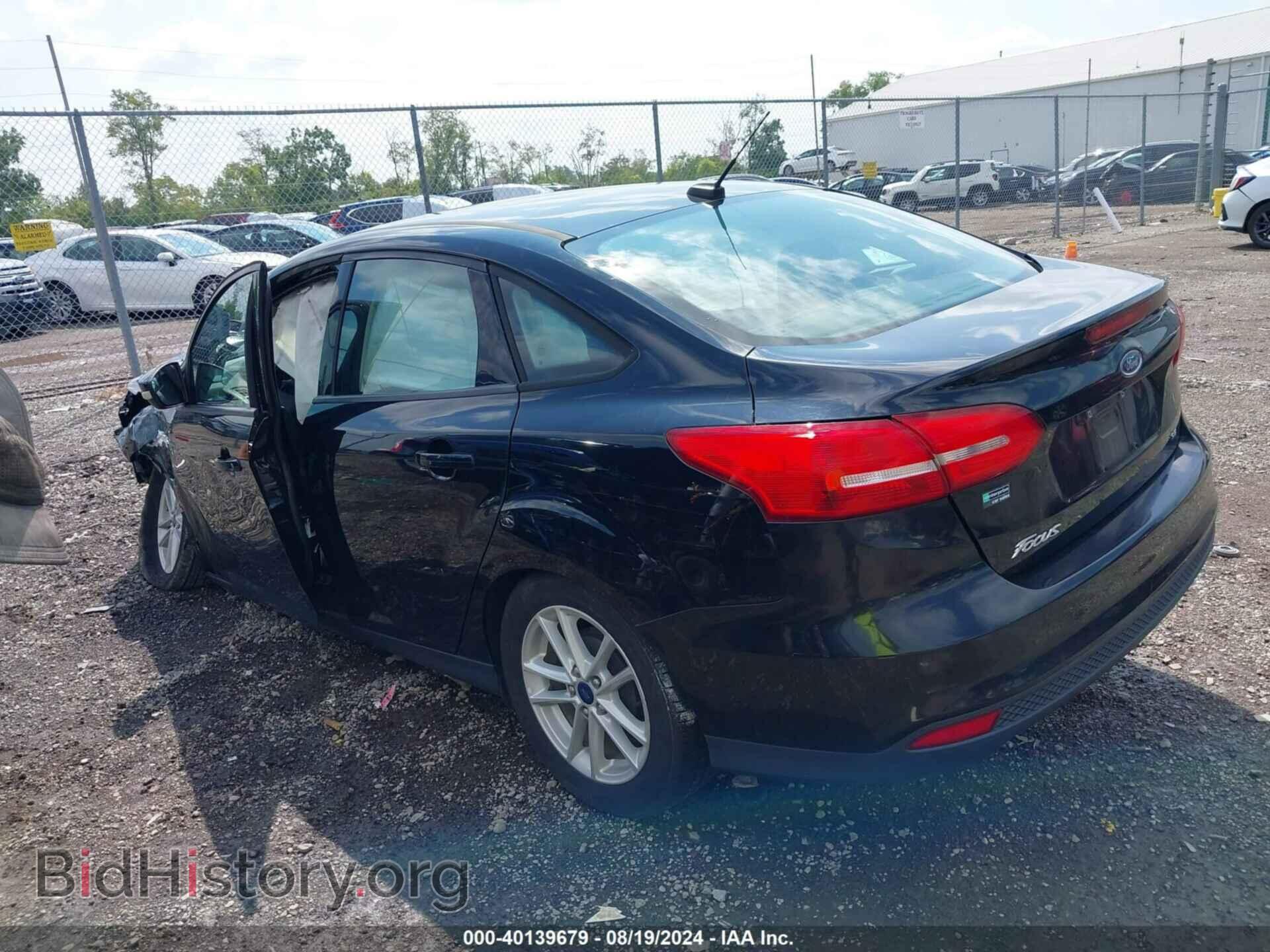 2017 FORD FOCUS - VIN: 1FADP3F2XHL258923 - Photo 3