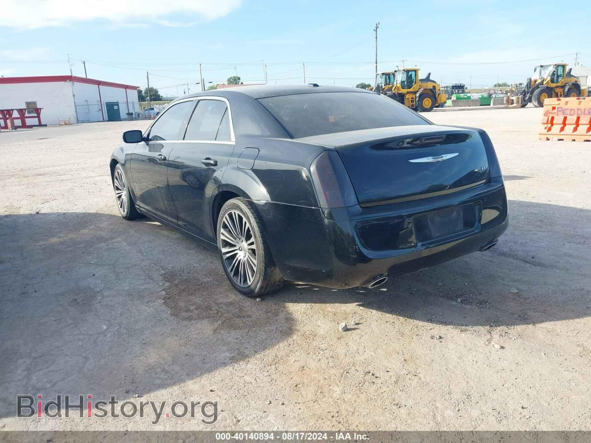 2012 CHRYSLER 300 - VIN: 2C3CCABG8CH229082 - Фото 3