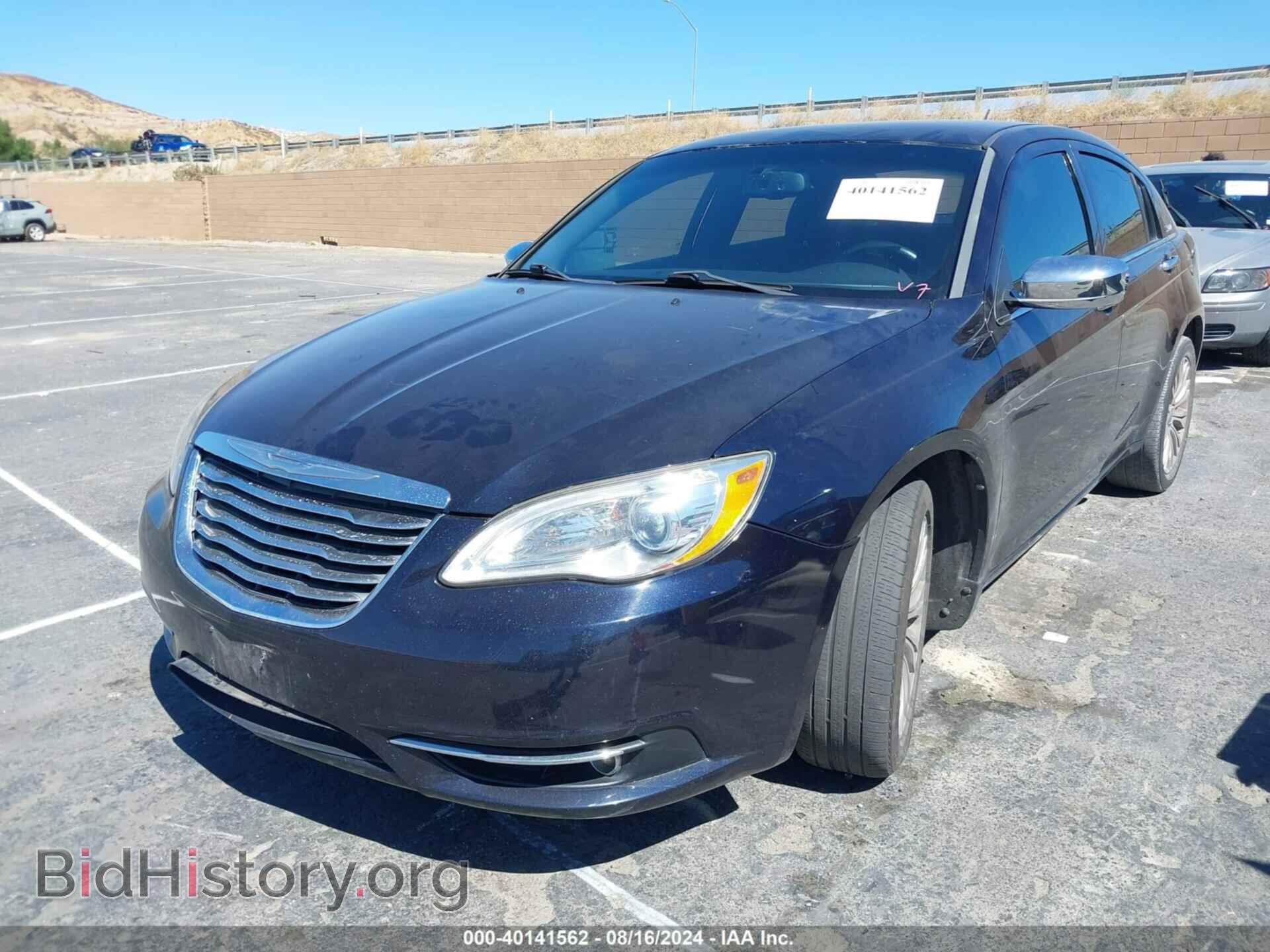 2011 CHRYSLER 200 - VIN: 1C3BC2FG1BN594429 - Фото 2