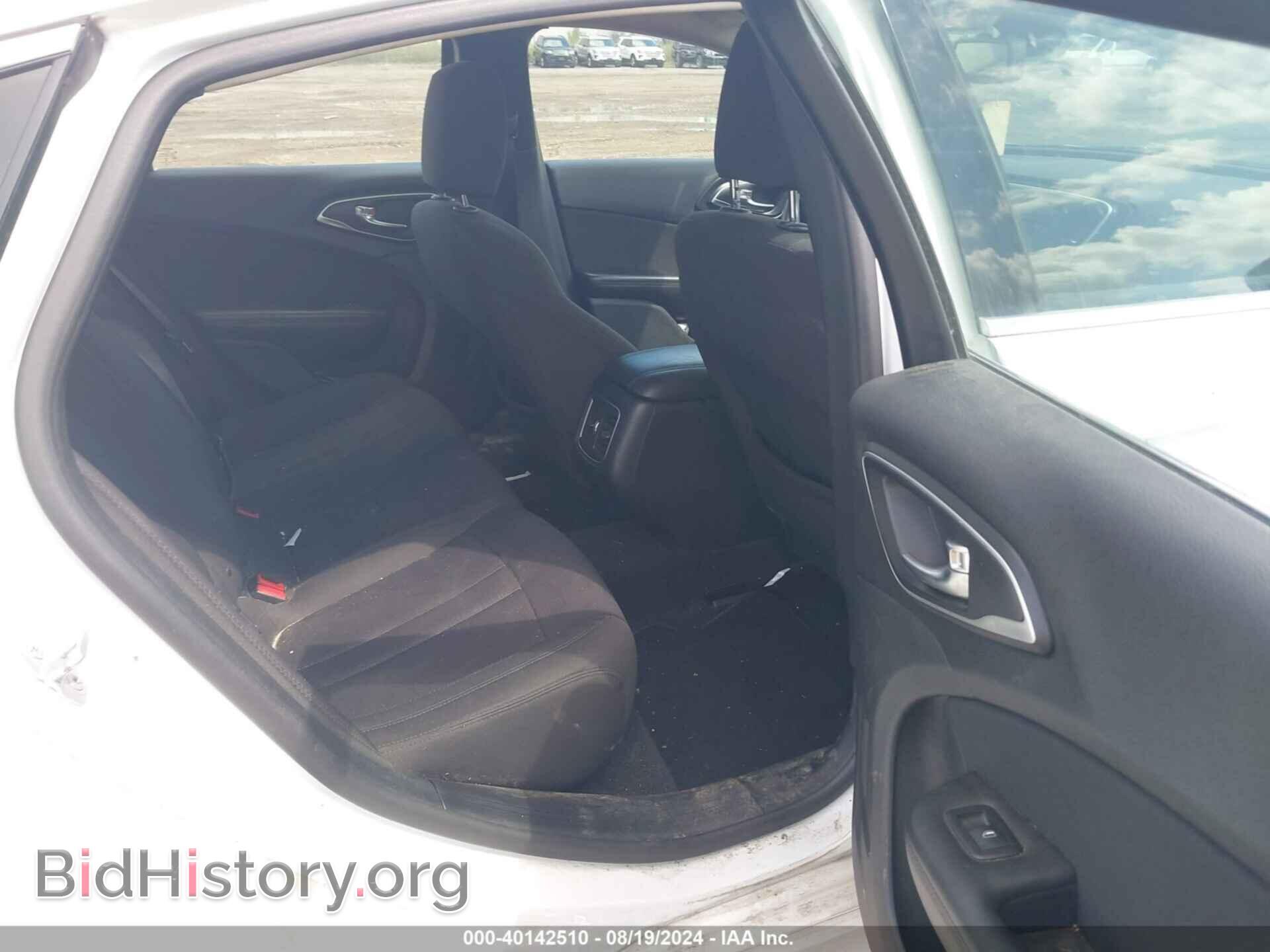 2015 CHRYSLER 200 - VIN: 1C3CCCAB1FN535151 - Фото 8