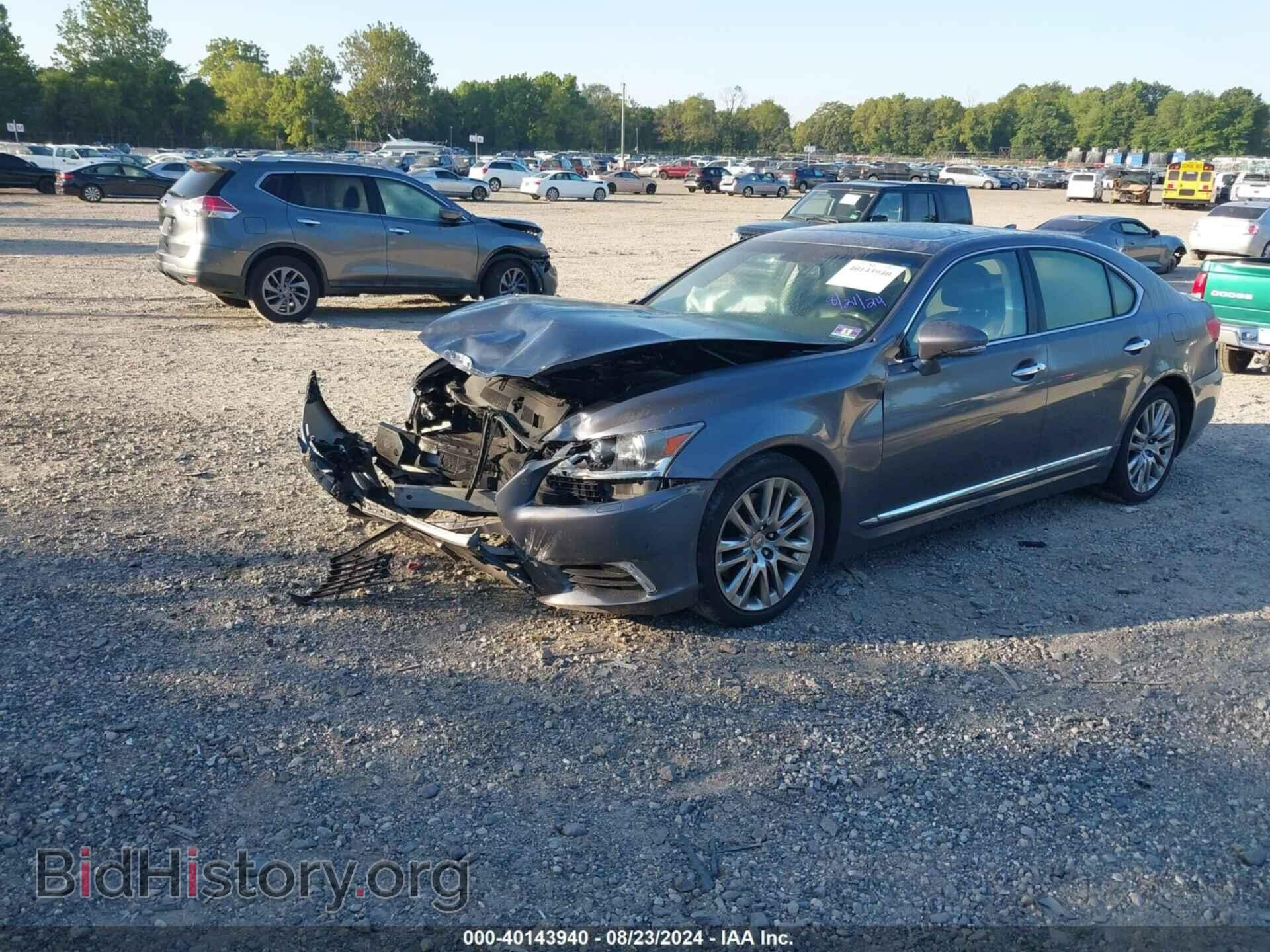 2015 LEXUS LS 460 - VIN: JTHCL5EF2F5024924 - Photo 2