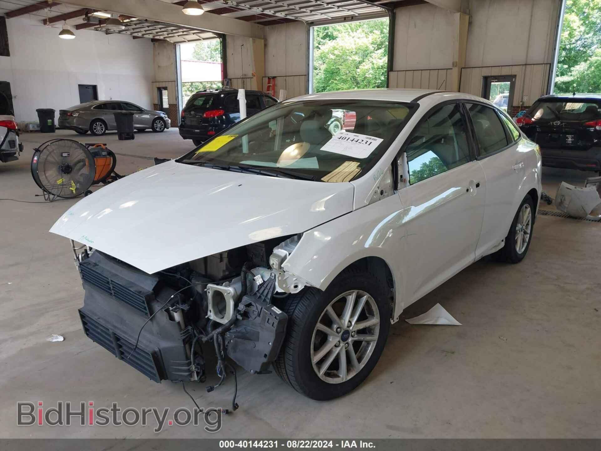 2017 FORD FOCUS - VIN: 1FADP3F26HL279655 - Photo 2