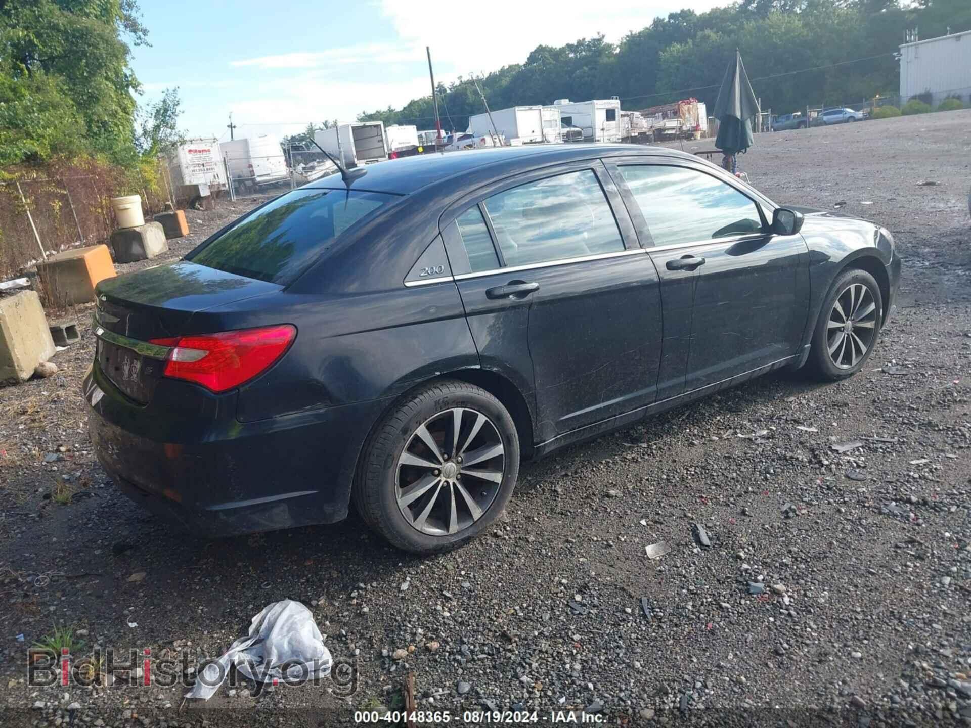 2011 CHRYSLER 200 - VIN: 1C3BC8FG4BN567633 - Фото 4