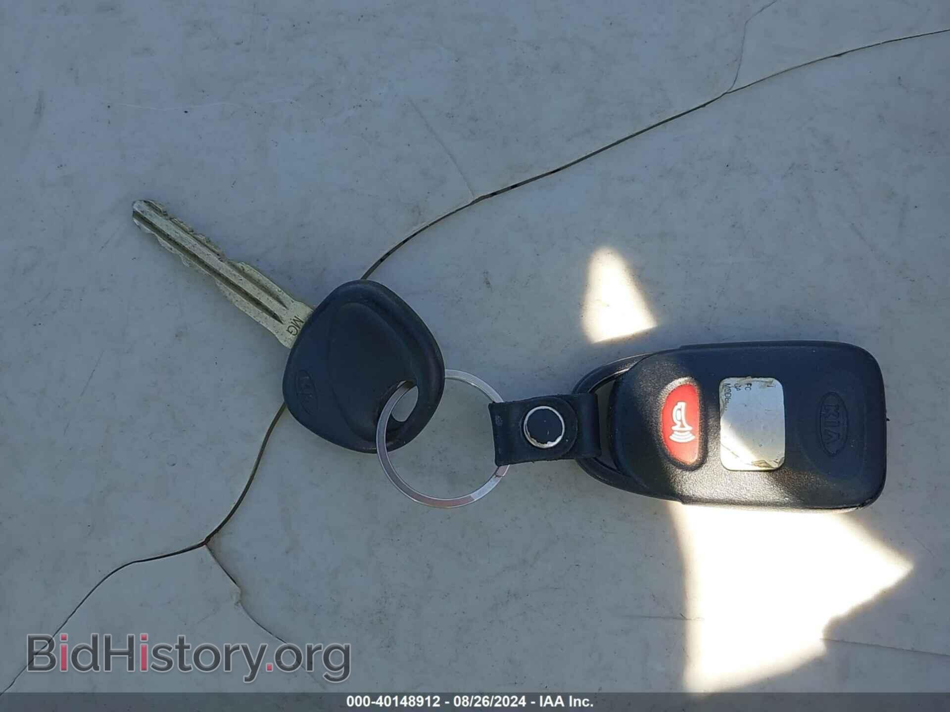 2008 KIA OPTIMA - VIN: KNAGE123185242725 - Фото 11