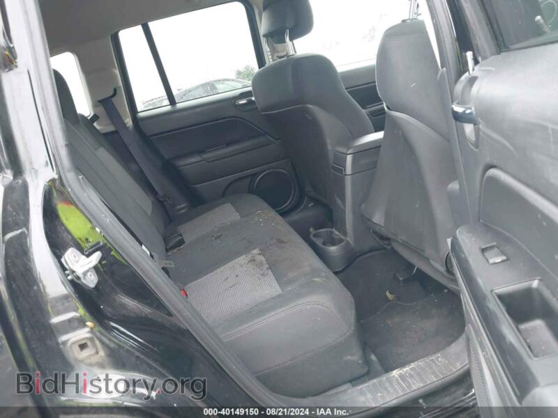 2012 Jeep COMPASS (VIN 1C4NJDBB6CD537798) — photo 8 of 17