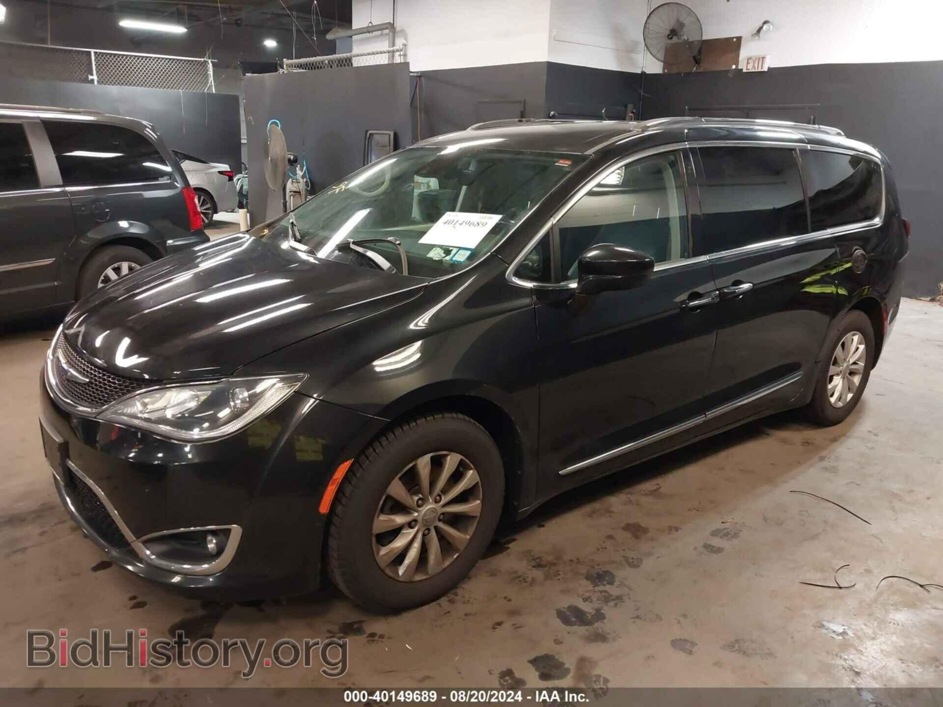 2019 CHRYSLER PACIFICA - VIN: 2C4RC1BG1KR604454 - Фото 2
