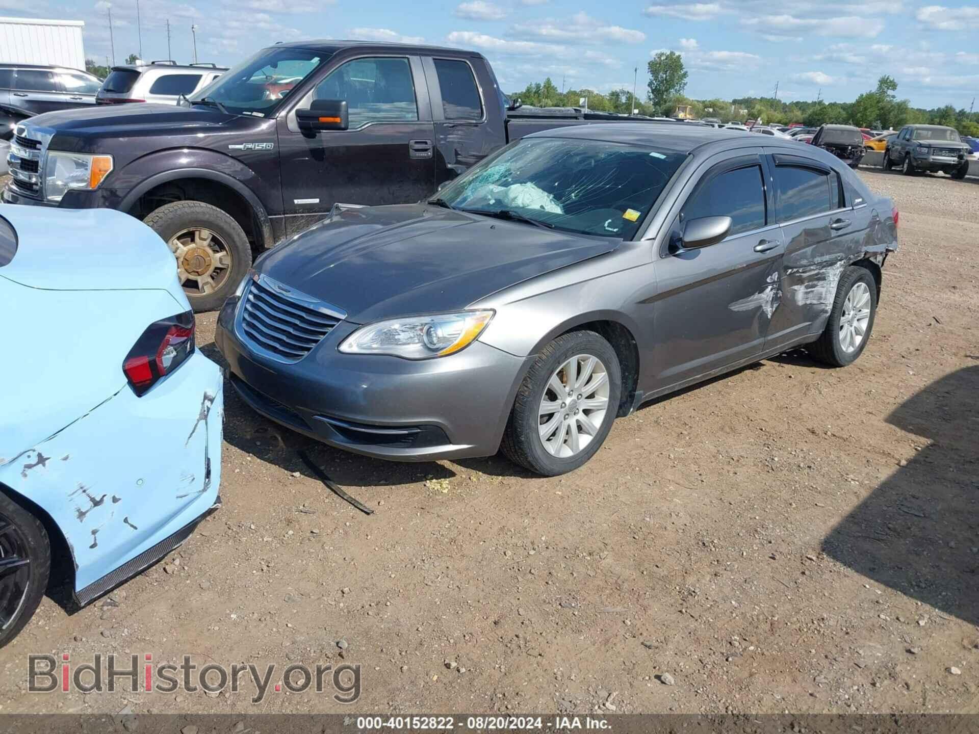 2013 CHRYSLER 200 - VIN: 1C3CCBBB6DN602204 - Фото 2