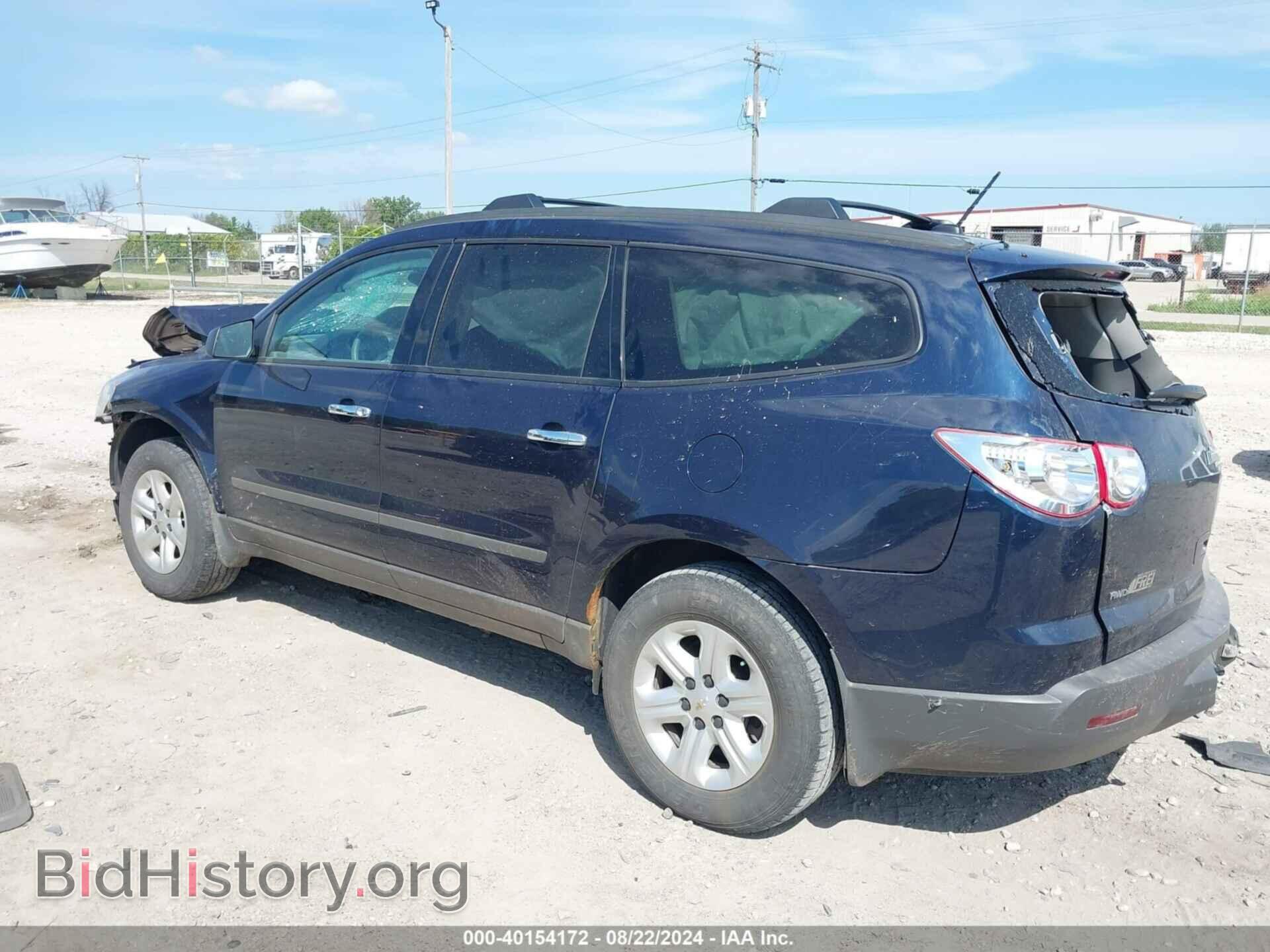 2011 CHEVROLET TRAVERSE - VIN: 1GNKVEED1BJ212364 - Фото 3