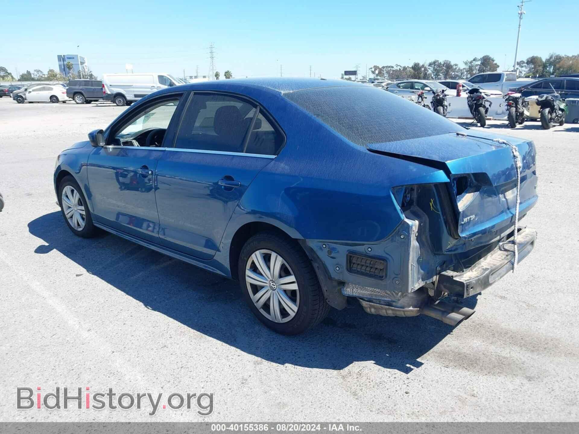 2017 VOLKSWAGEN JETTA - VIN: 3VW2B7AJ3HM386857 - Фото 3