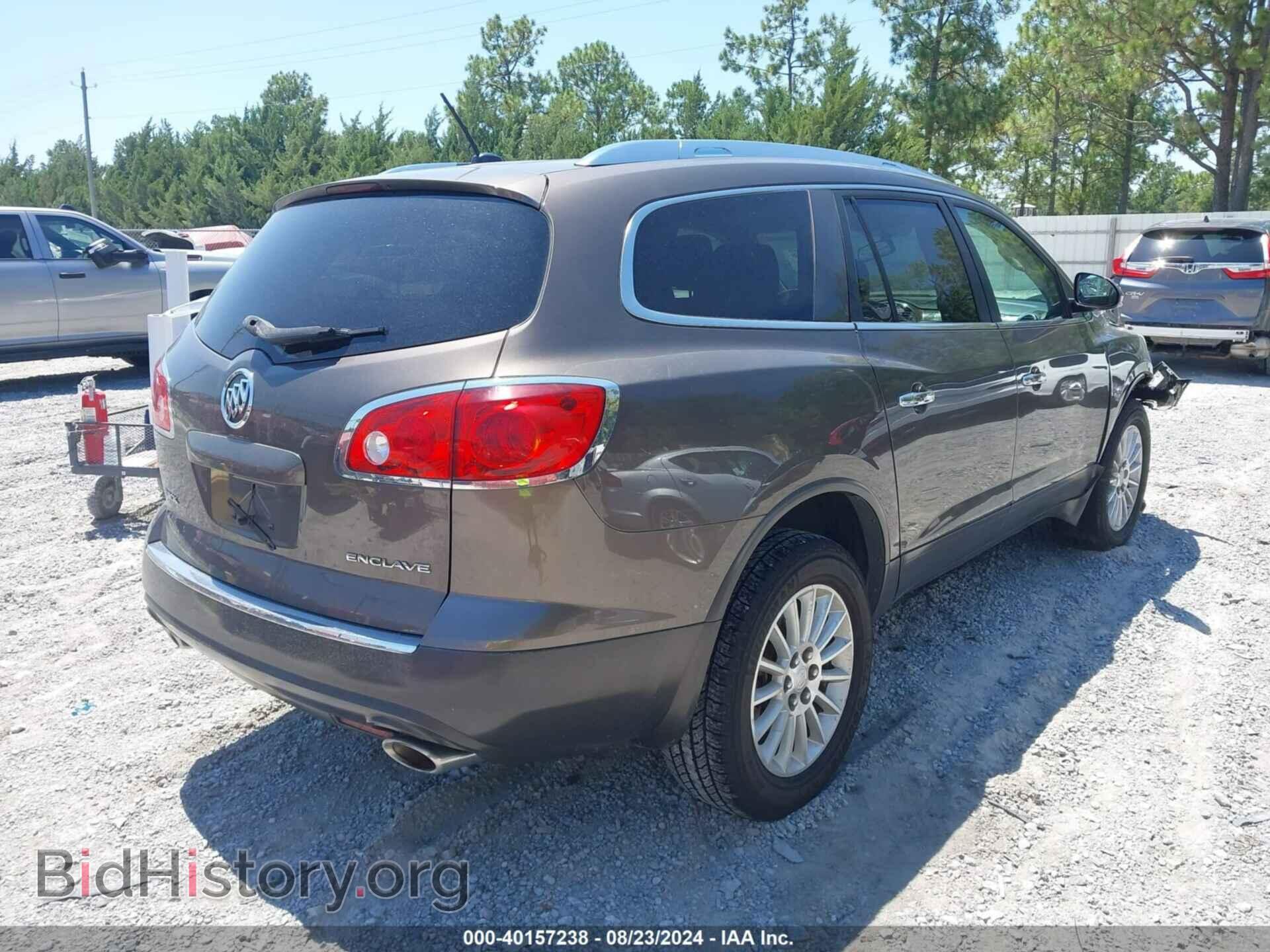 2011 BUICK ENCLAVE - VIN: 5GAKRAED5BJ236190 - Photo 4