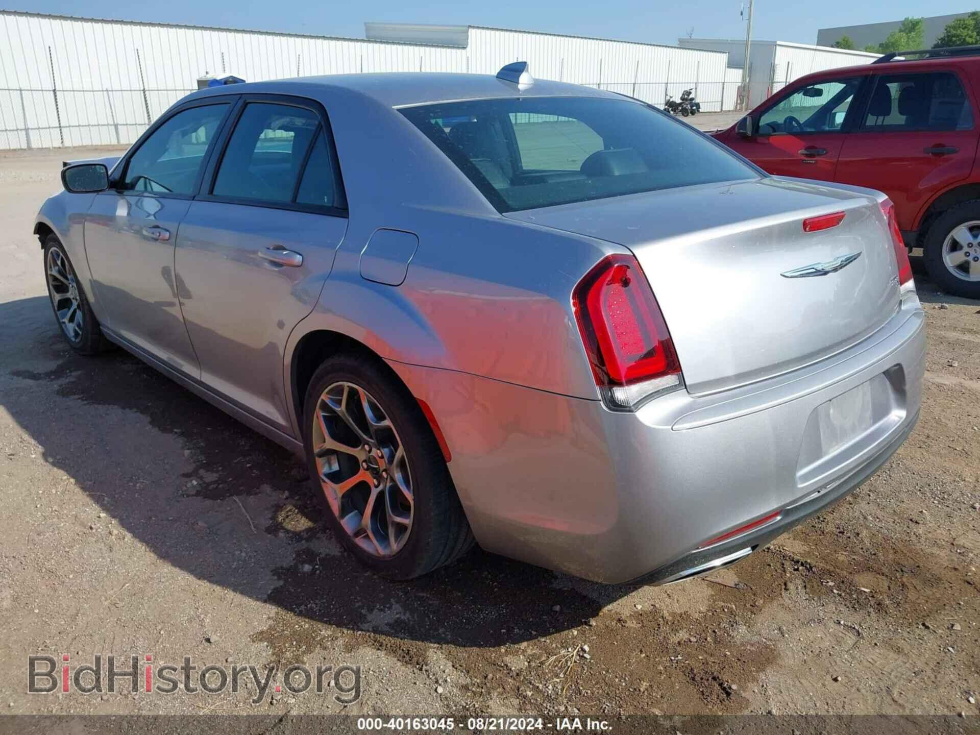 2018 CHRYSLER 300 - VIN: 2C3CCABG7JH213971 - Фото 3