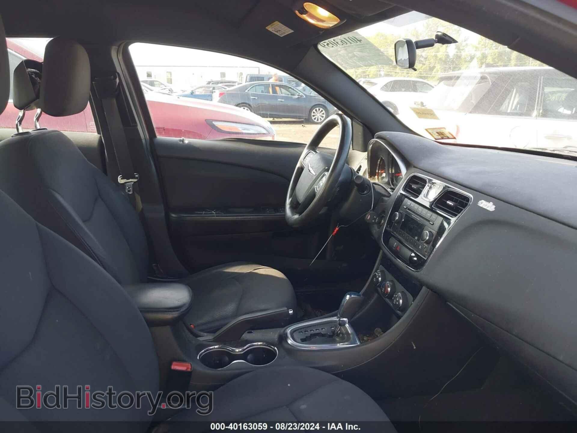 2012 CHRYSLER 200 - VIN: 1C3CCBAB2CN223104 - Фото 5