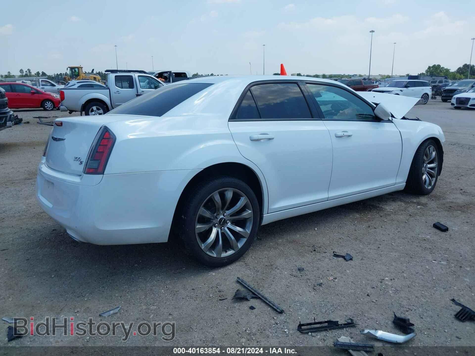 2014 CHRYSLER 300 - VIN: 2C3CCABT7EH281495 - Фото 4