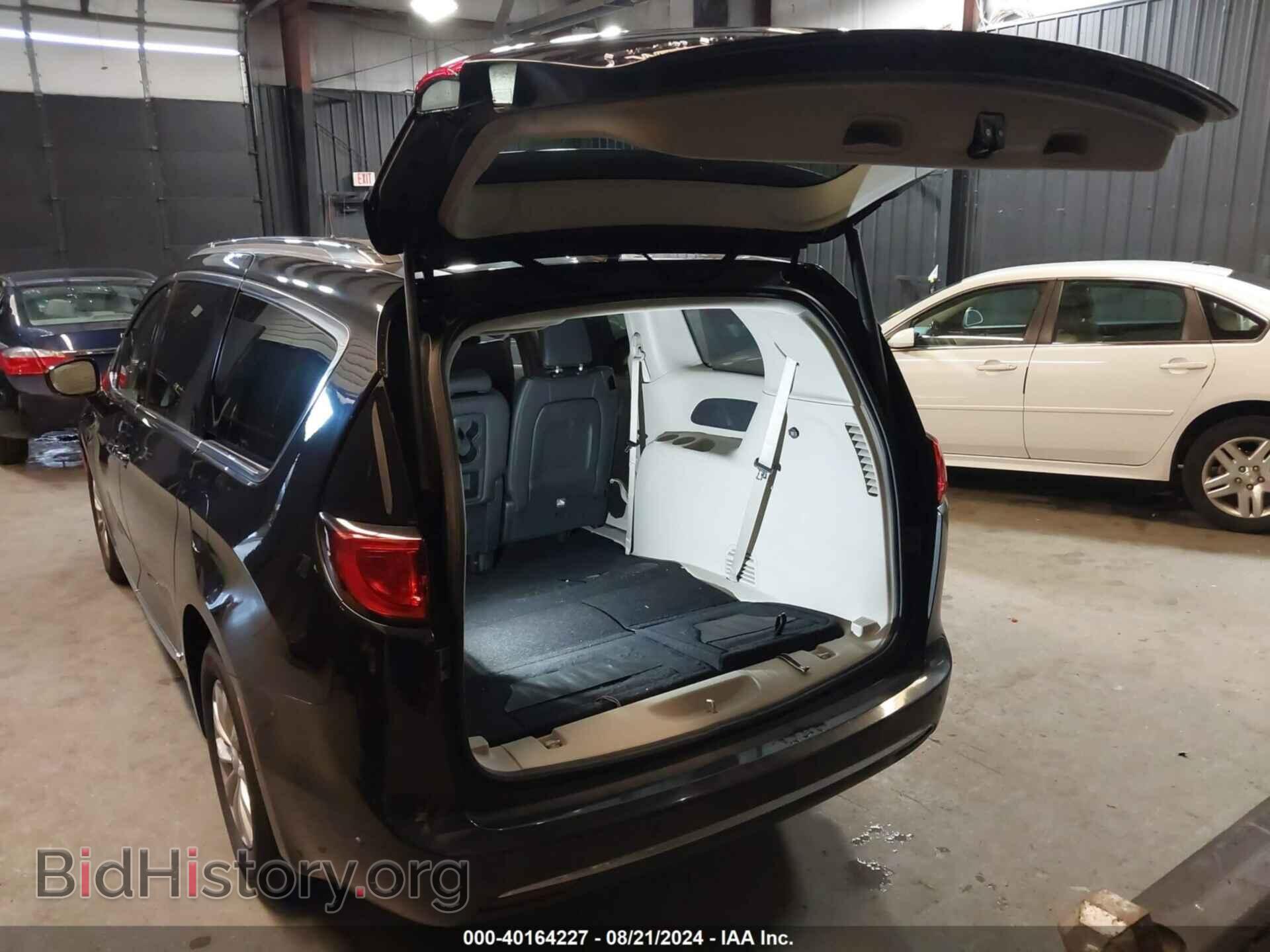 2019 CHRYSLER PACIFICA - VIN: 2C4RC1BG0KR532758 - Фото 3