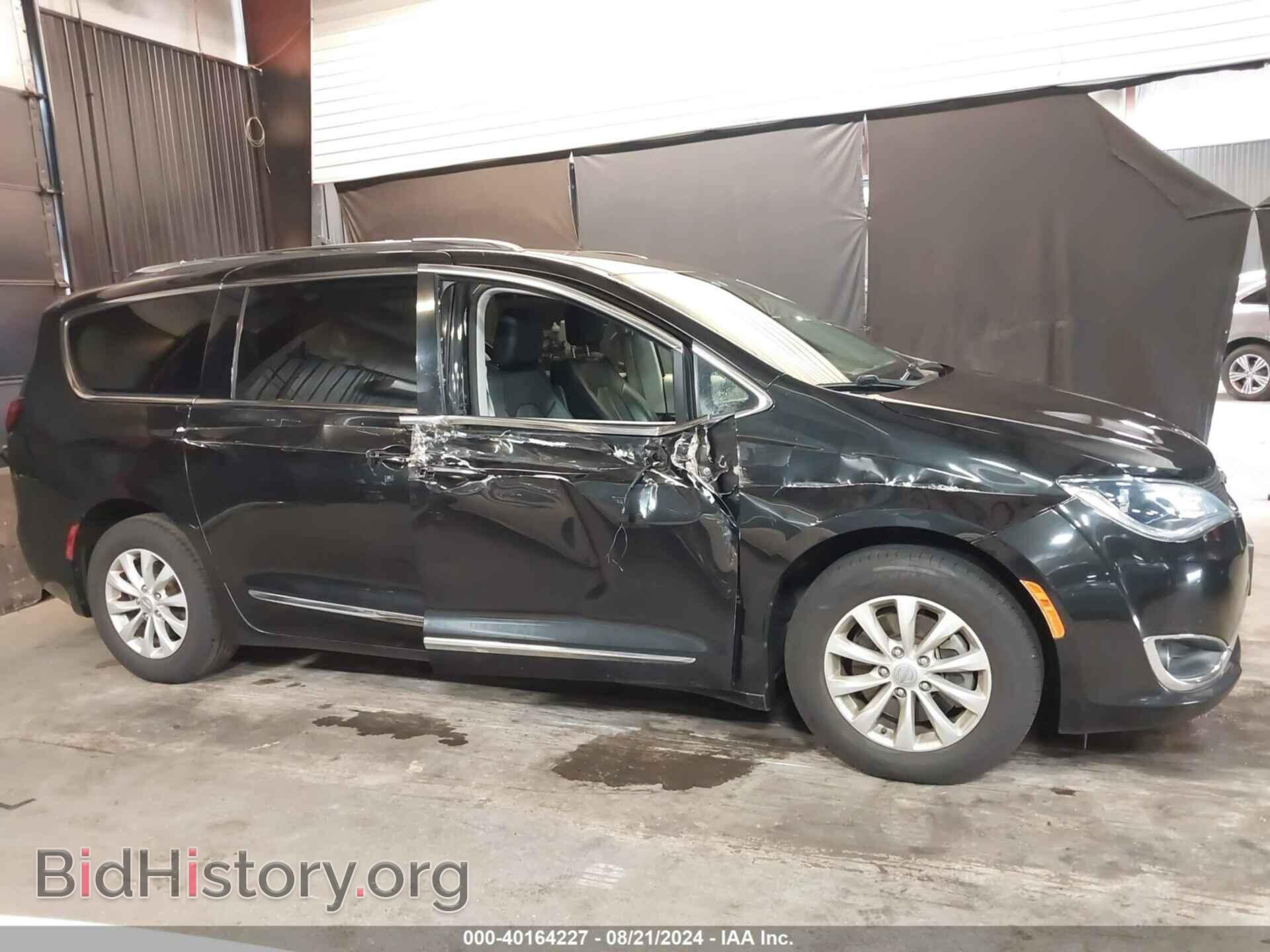 2019 CHRYSLER PACIFICA - VIN: 2C4RC1BG0KR532758 - Фото 6