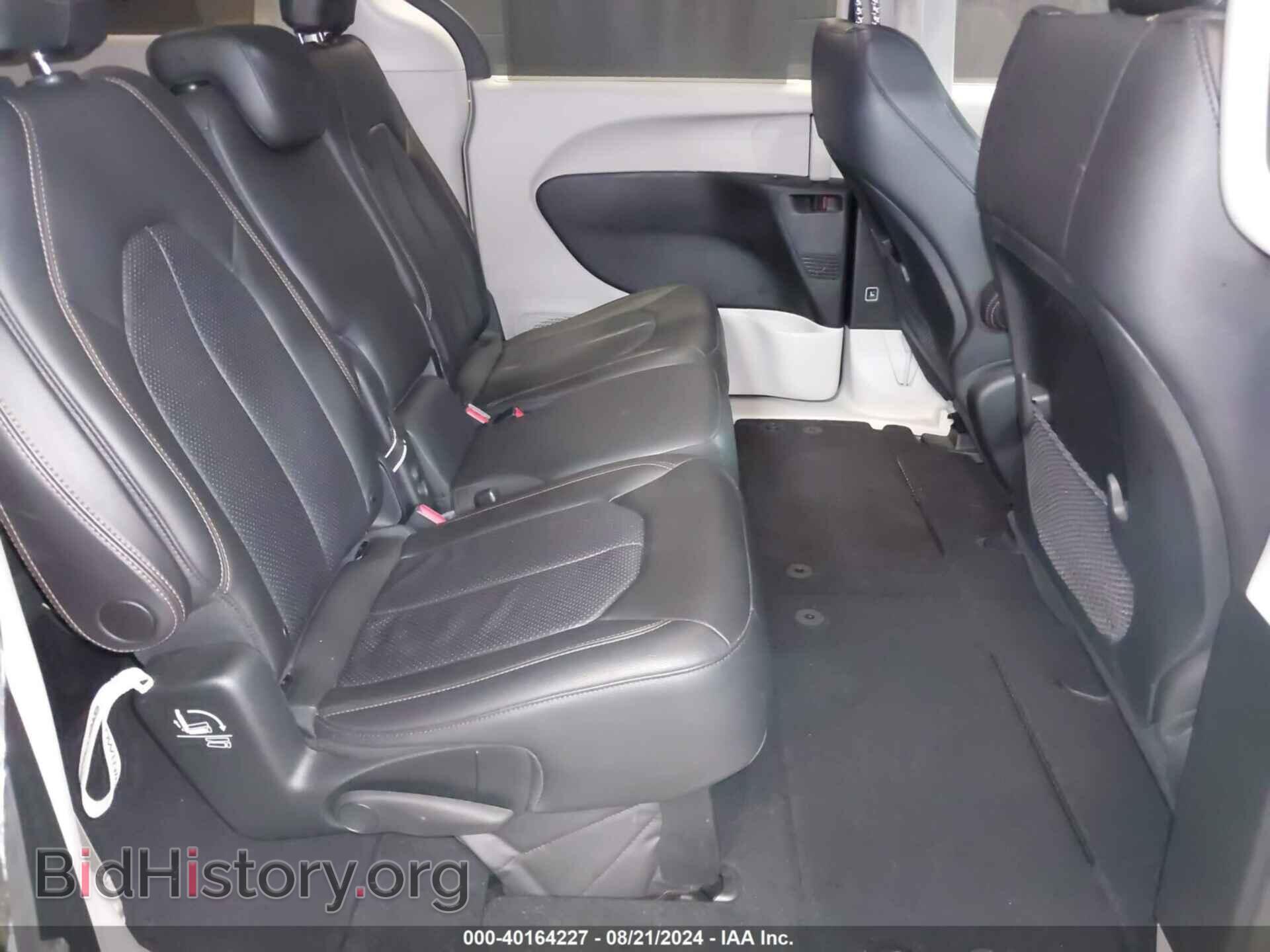 2019 CHRYSLER PACIFICA - VIN: 2C4RC1BG0KR532758 - Фото 8