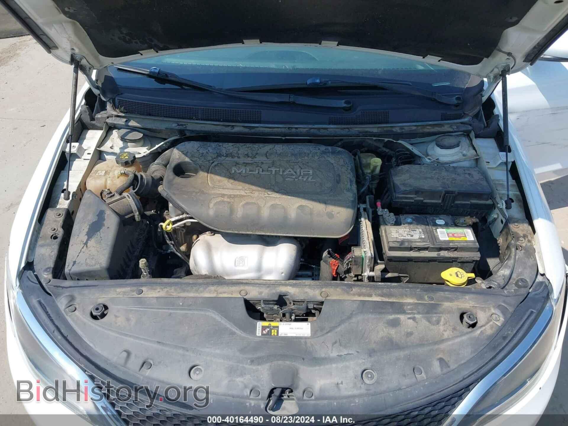 2016 CHRYSLER 200 - VIN: 1C3CCCAB6GN184237 - Фото 10