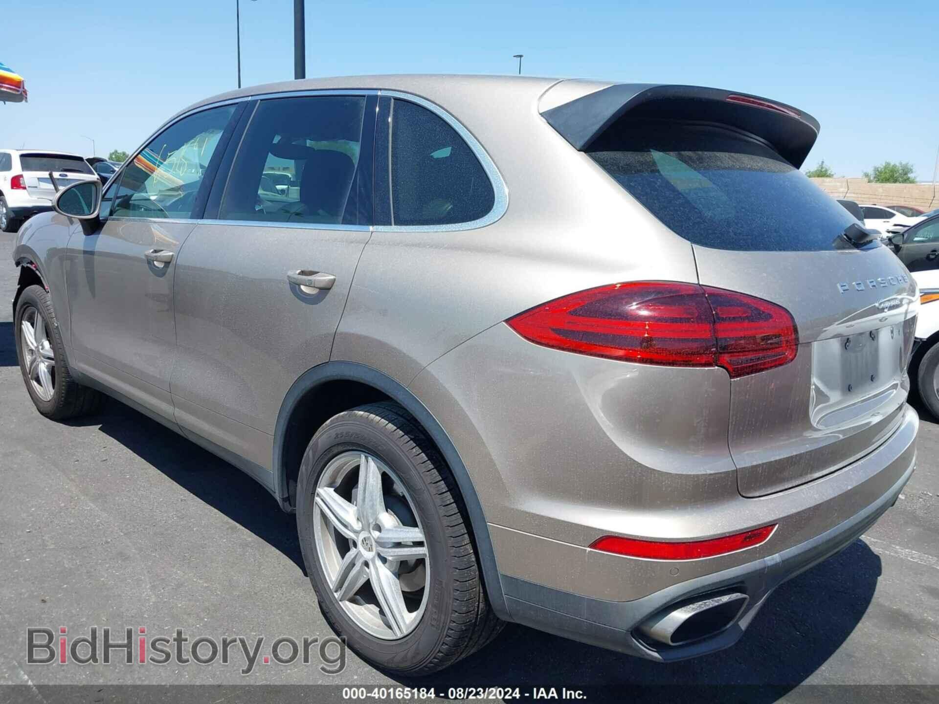 2016 PORSCHE CAYENNE - VIN: WP1AA2A22GLA04295 - Фото 3