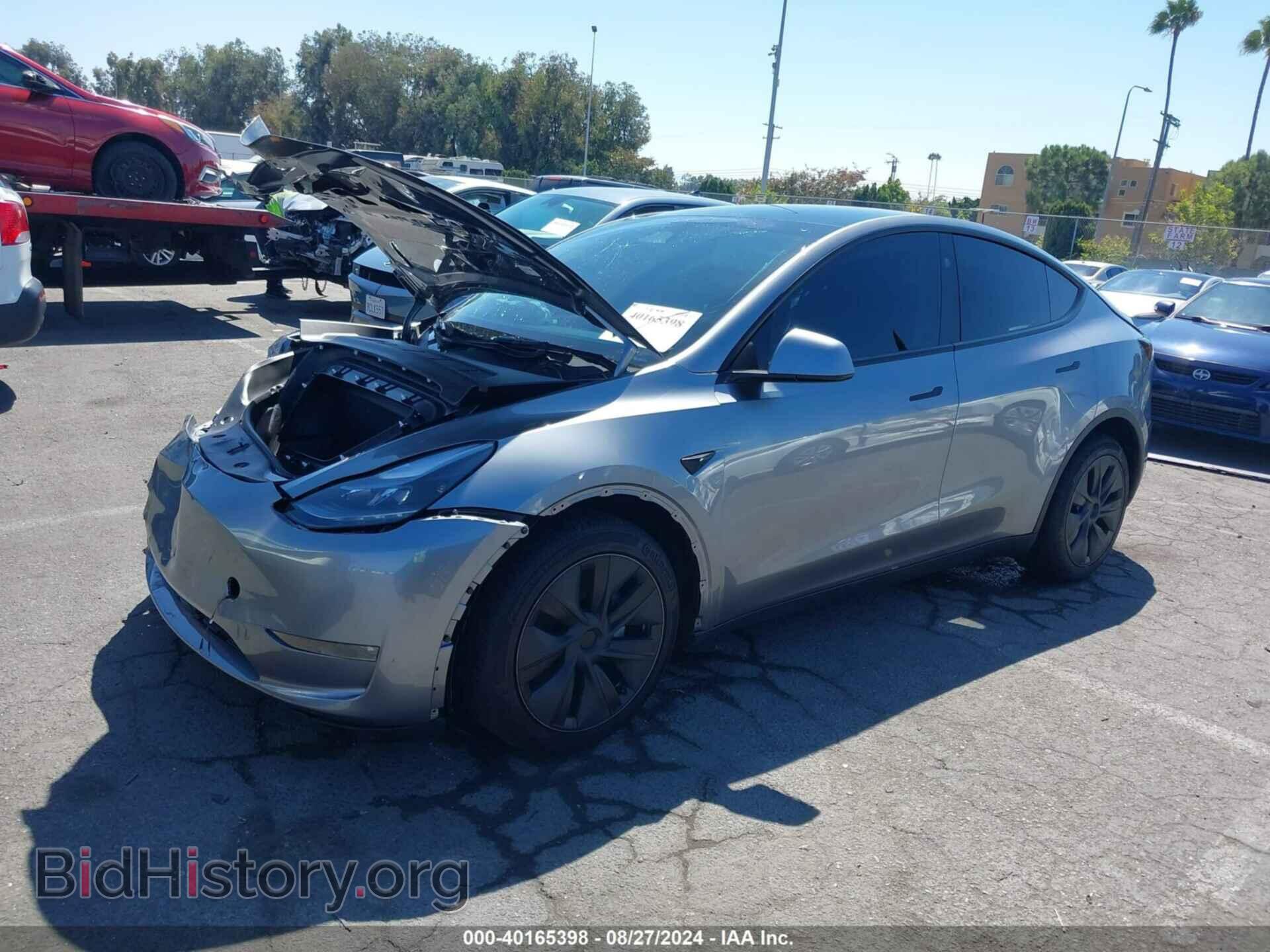 2024 TESLA MODEL Y - VIN: 7SAYGAEE0RF124067 - Фото 2