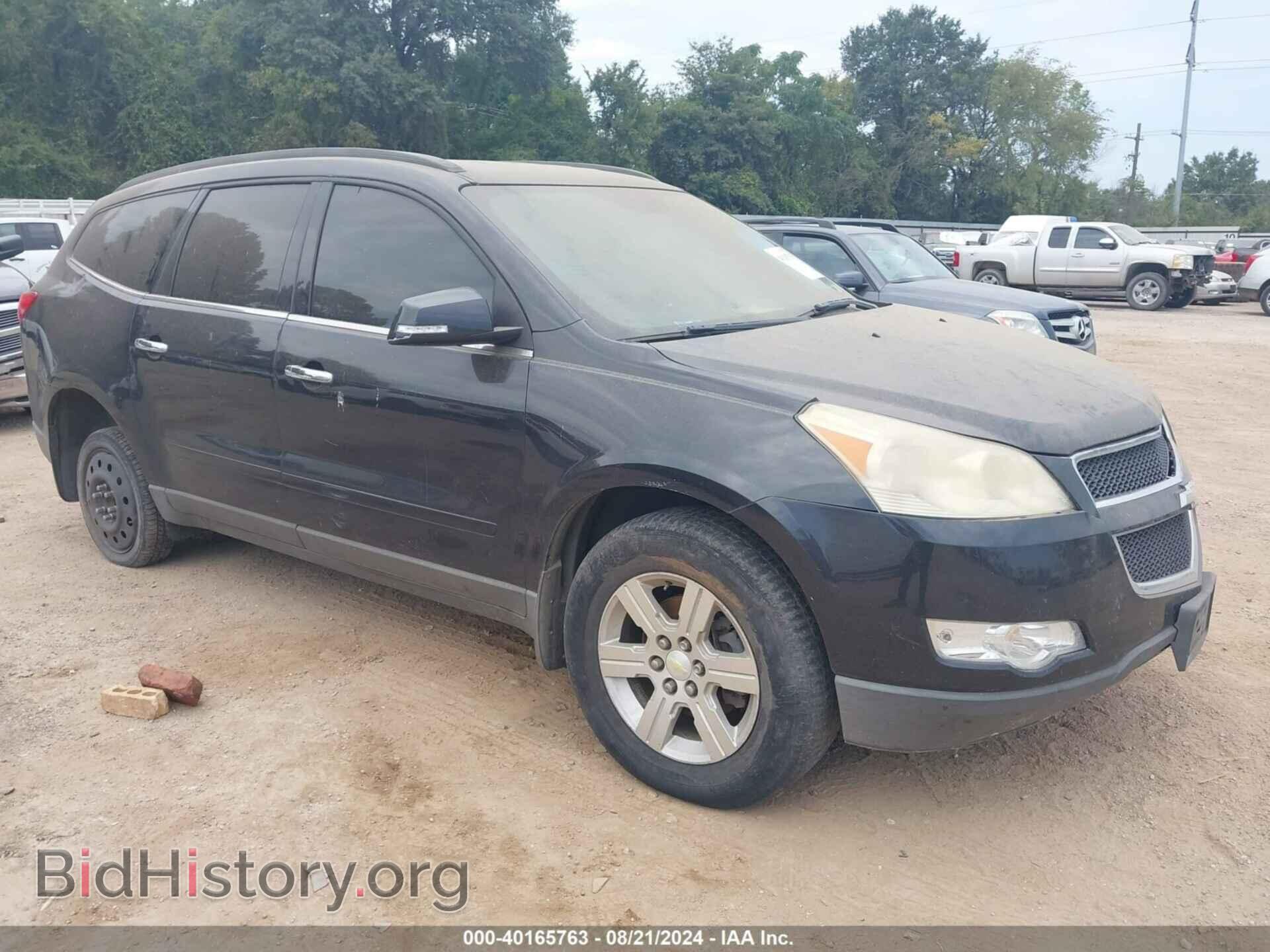 Фотография 1GNKRGED0BJ217166 - CHEVROLET TRAVERSE 2011