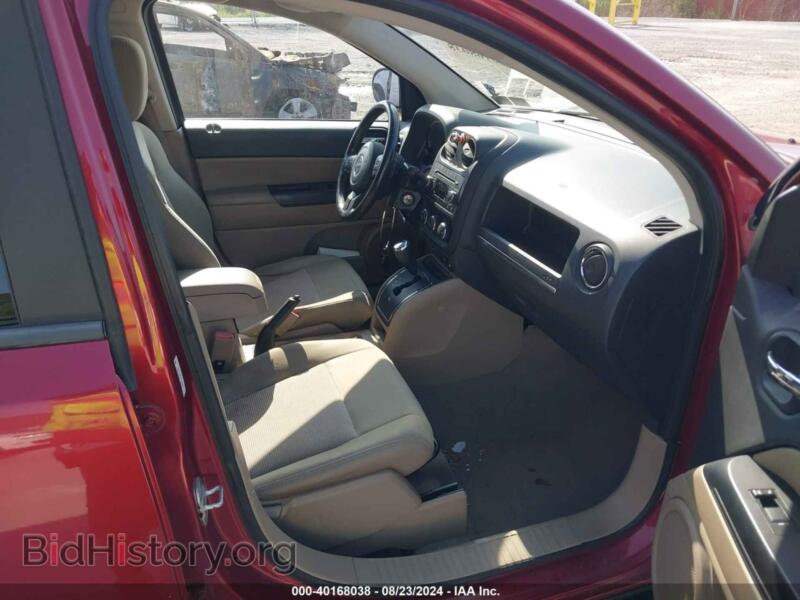 2011 Jeep COMPASS (VIN 1J4NF1FB6BD149683) — фото 5 из 16