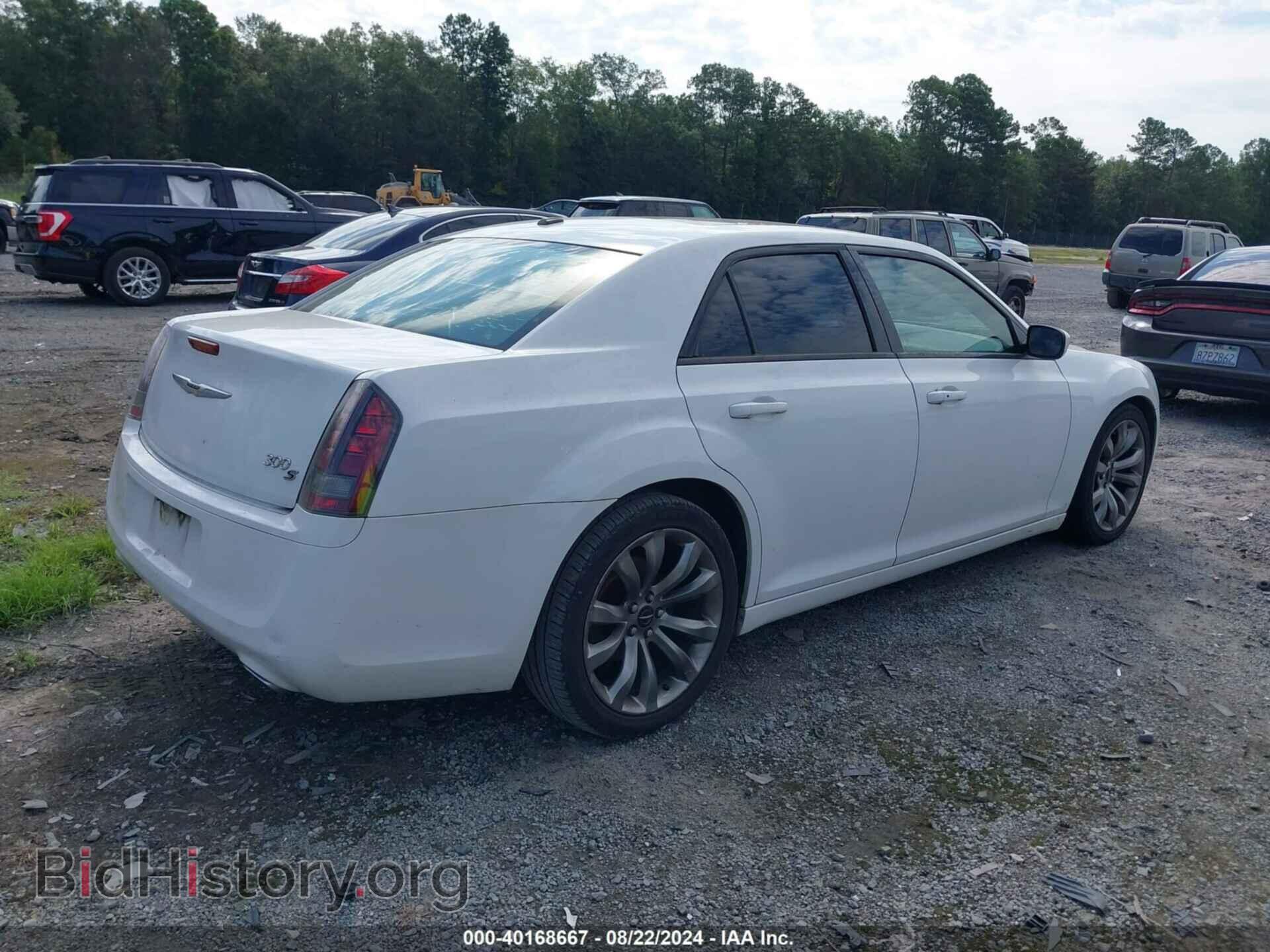 2014 CHRYSLER 300 - VIN: 2C3CCABG3EH361203 - Фото 4