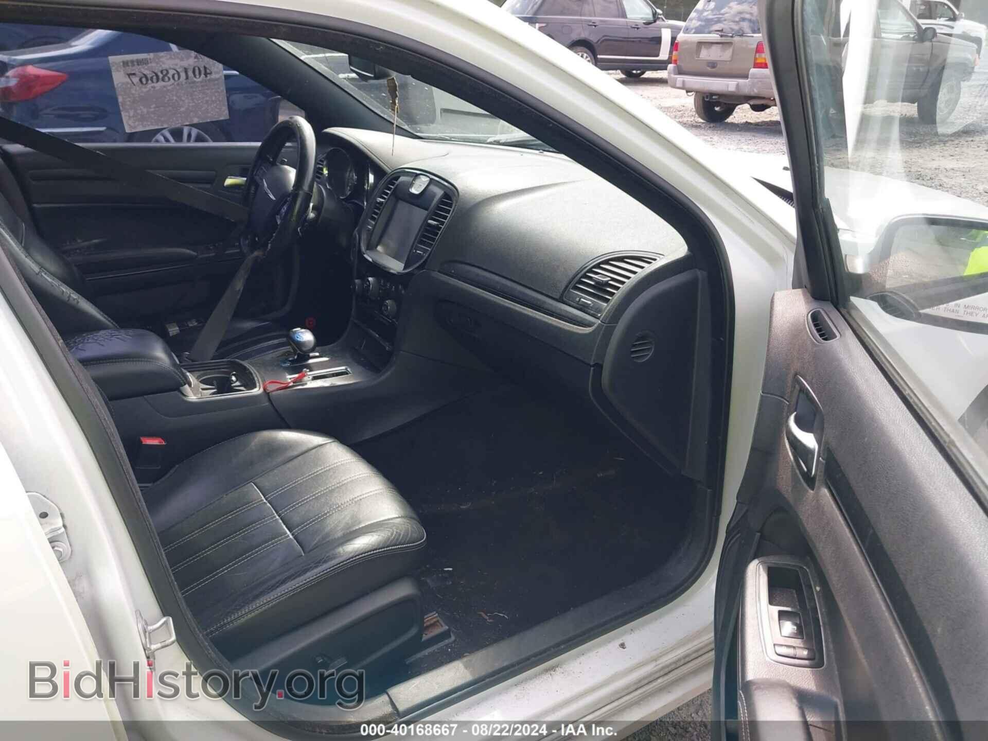 2014 CHRYSLER 300 - VIN: 2C3CCABG3EH361203 - Фото 5