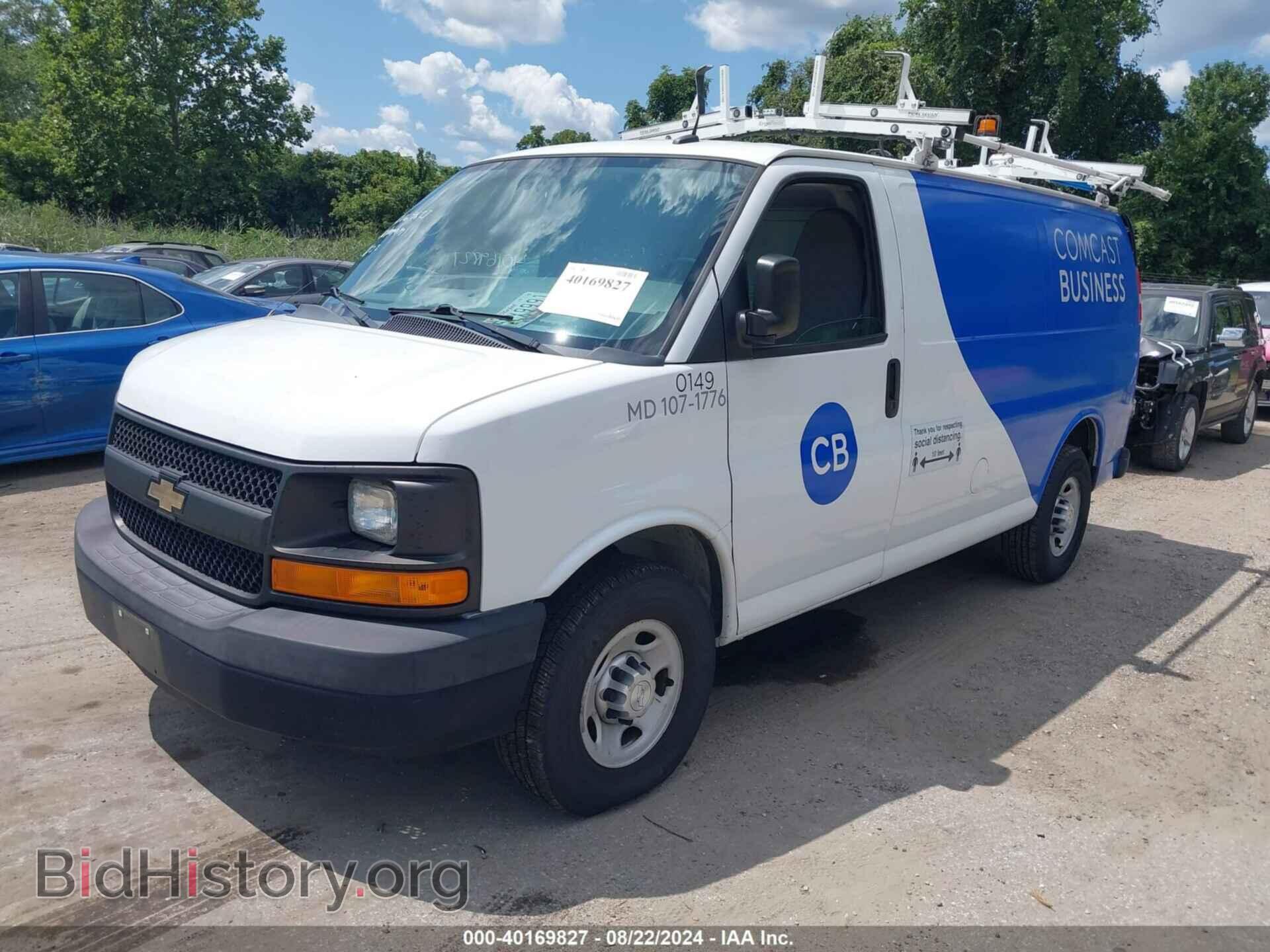 2015 CHEVROLET EXPRESS 2500 - VIN: 1GCWGFCF3F1156416 - Фото 2
