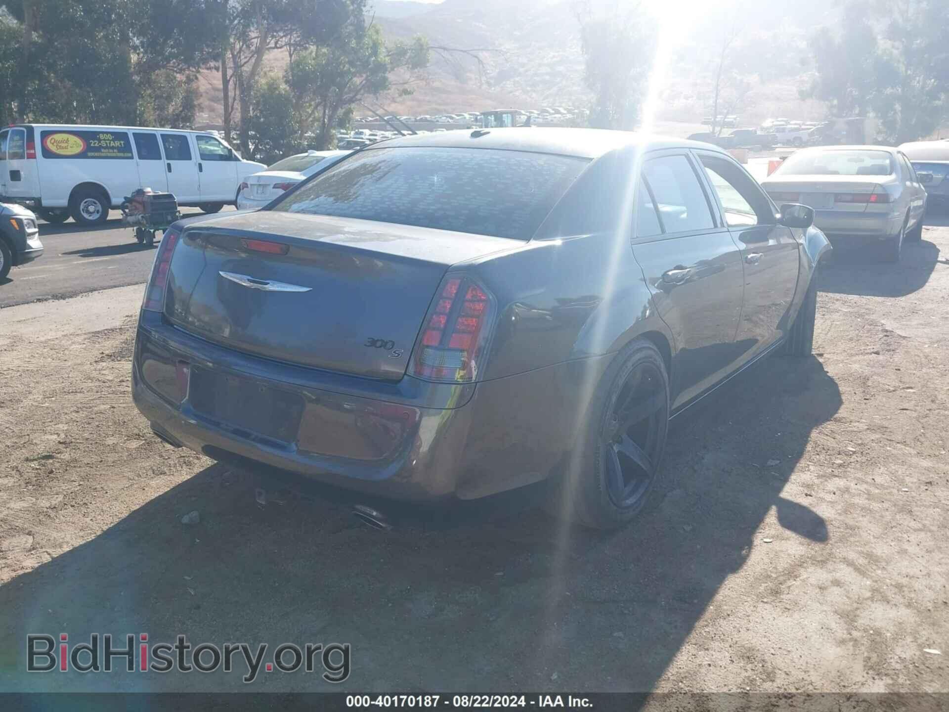 2014 CHRYSLER 300 - VIN: 2C3CCABG3EH344711 - Фото 4