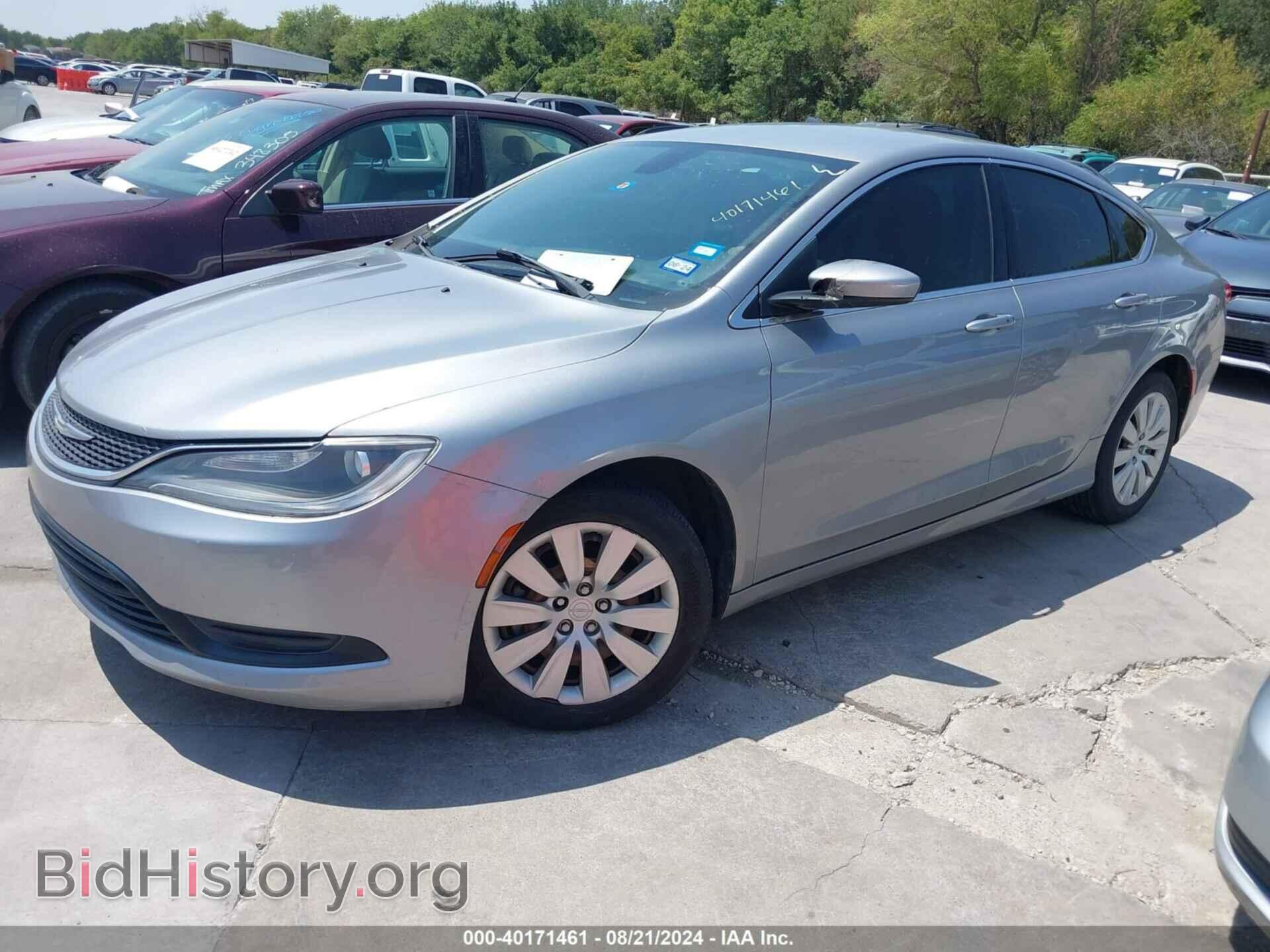 2015 CHRYSLER 200 - VIN: 1C3CCCFBXFN560686 - Photo 2