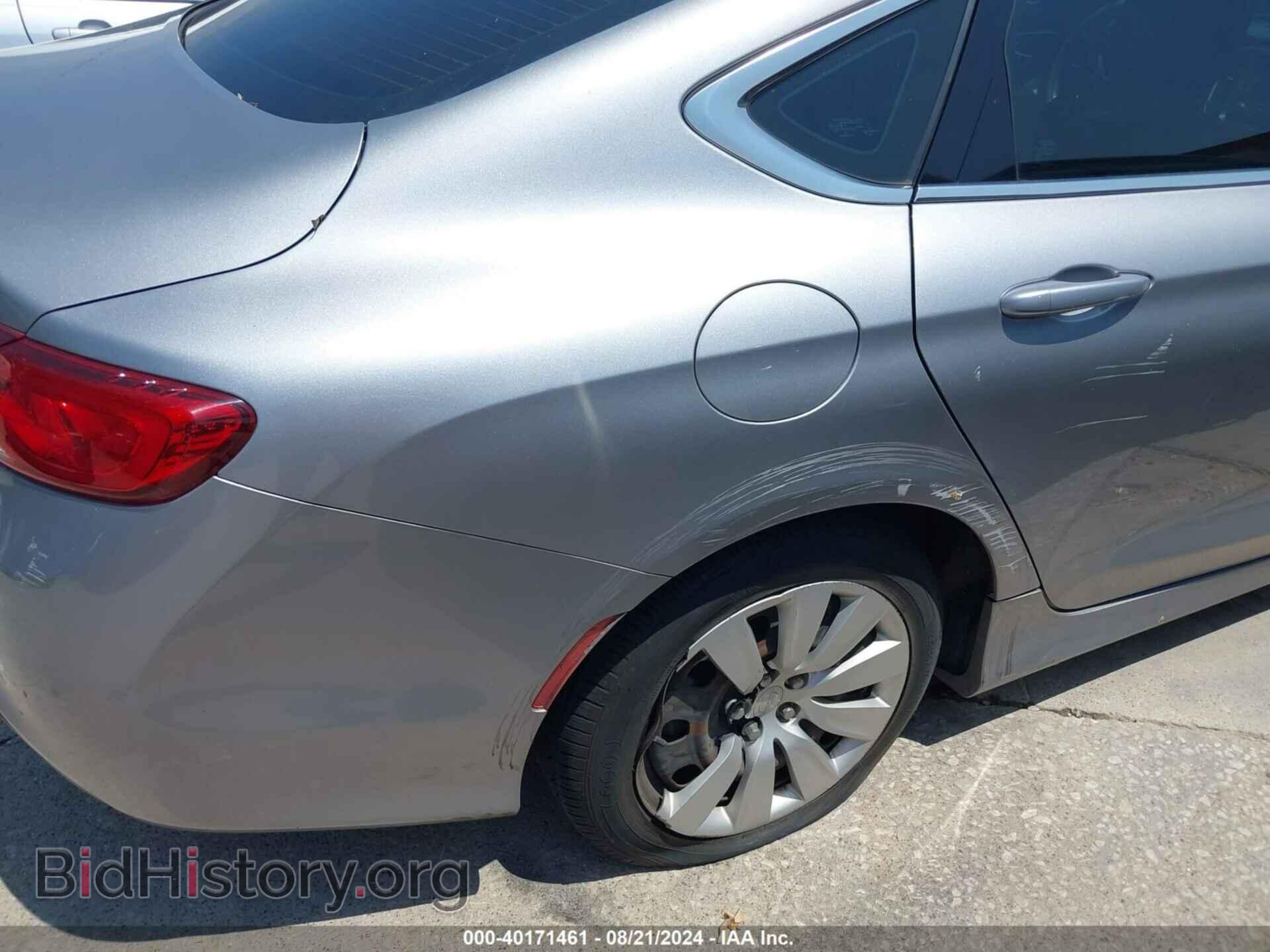2015 CHRYSLER 200 - VIN: 1C3CCCFBXFN560686 - Photo 6