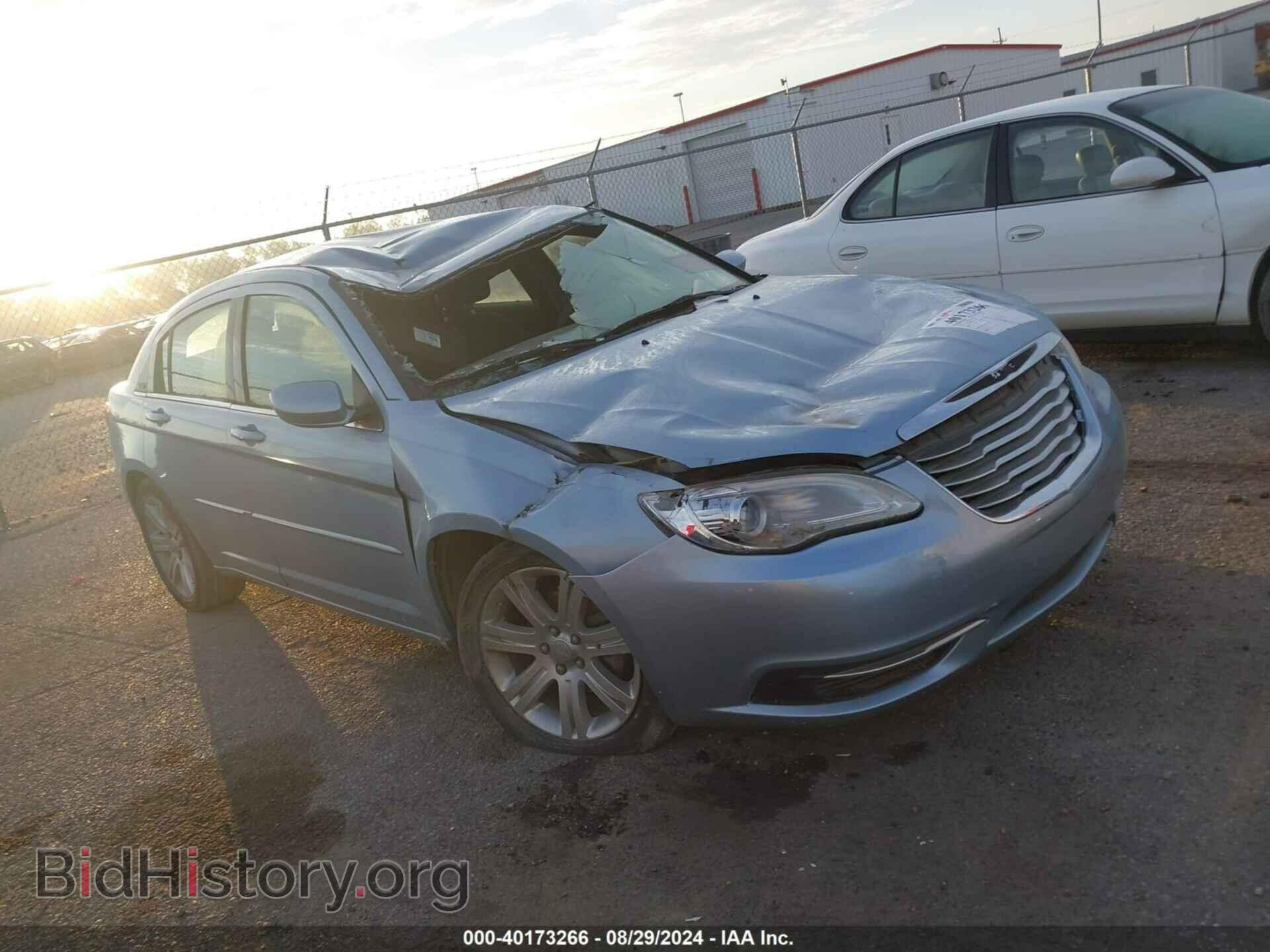 Фотография 1C3CCBBB0DN639460 - CHRYSLER 200 2013