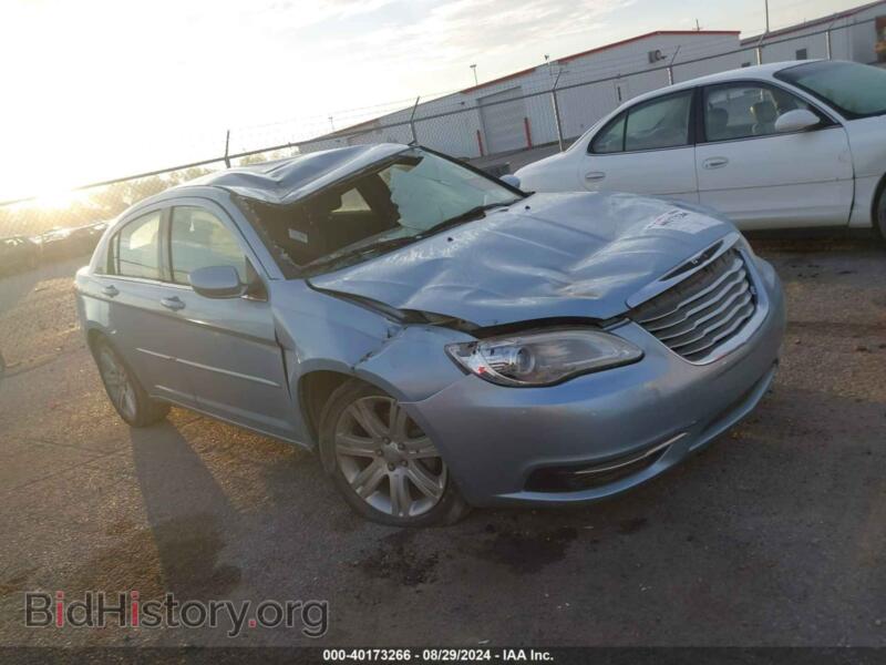 2013 Chrysler 200 Touring (VIN 1C3CCBBB0DN639460) — фото 1 из 11, IAAI, повреждение: биологическое загрязнение