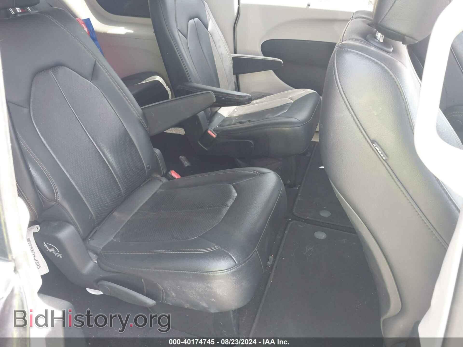 2018 CHRYSLER PACIFICA - VIN: 2C4RC1BG2JR128472 - Фото 8