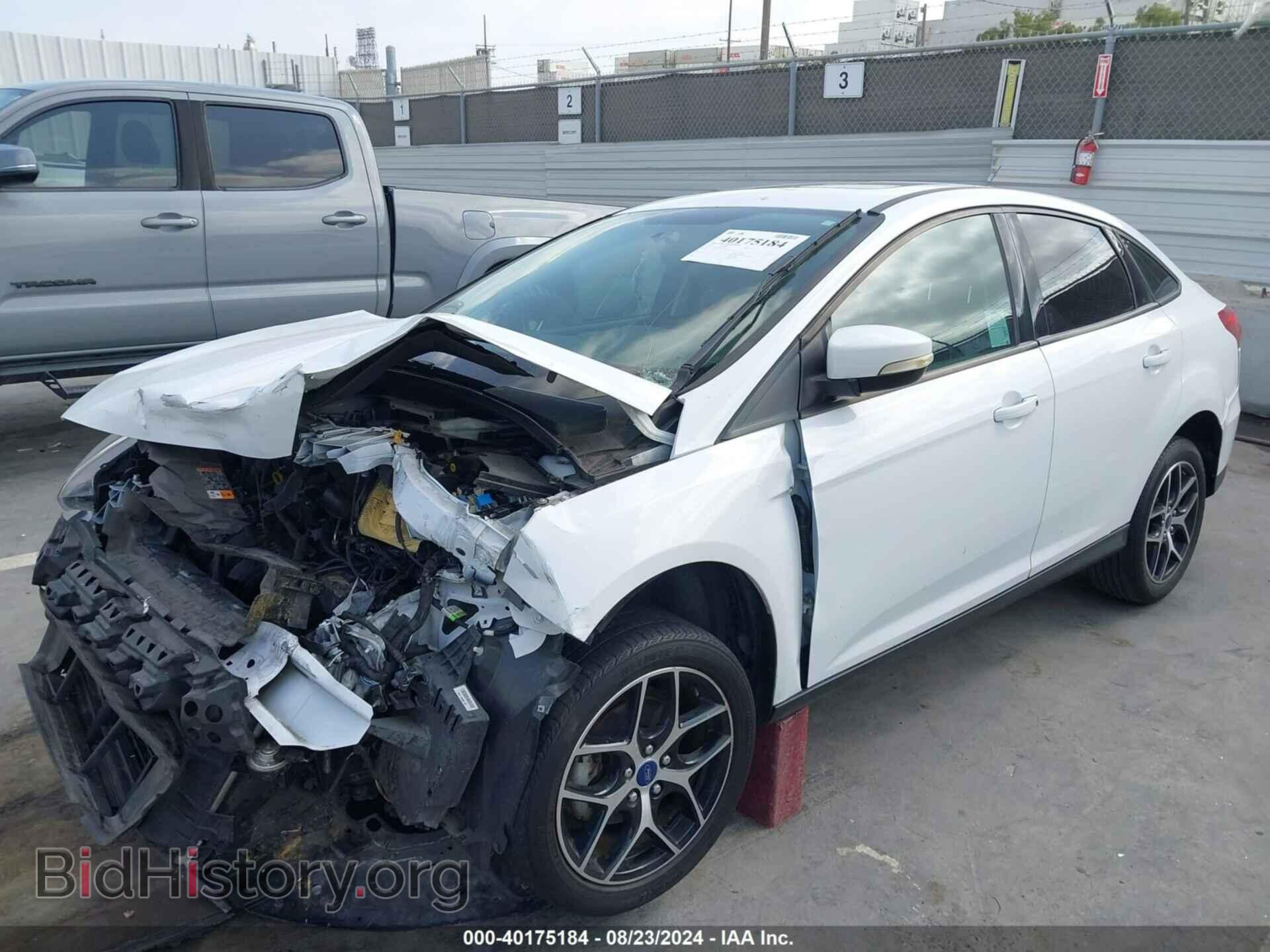 2017 FORD FOCUS - VIN: 1FADP3H20HL343833 - Фото 2