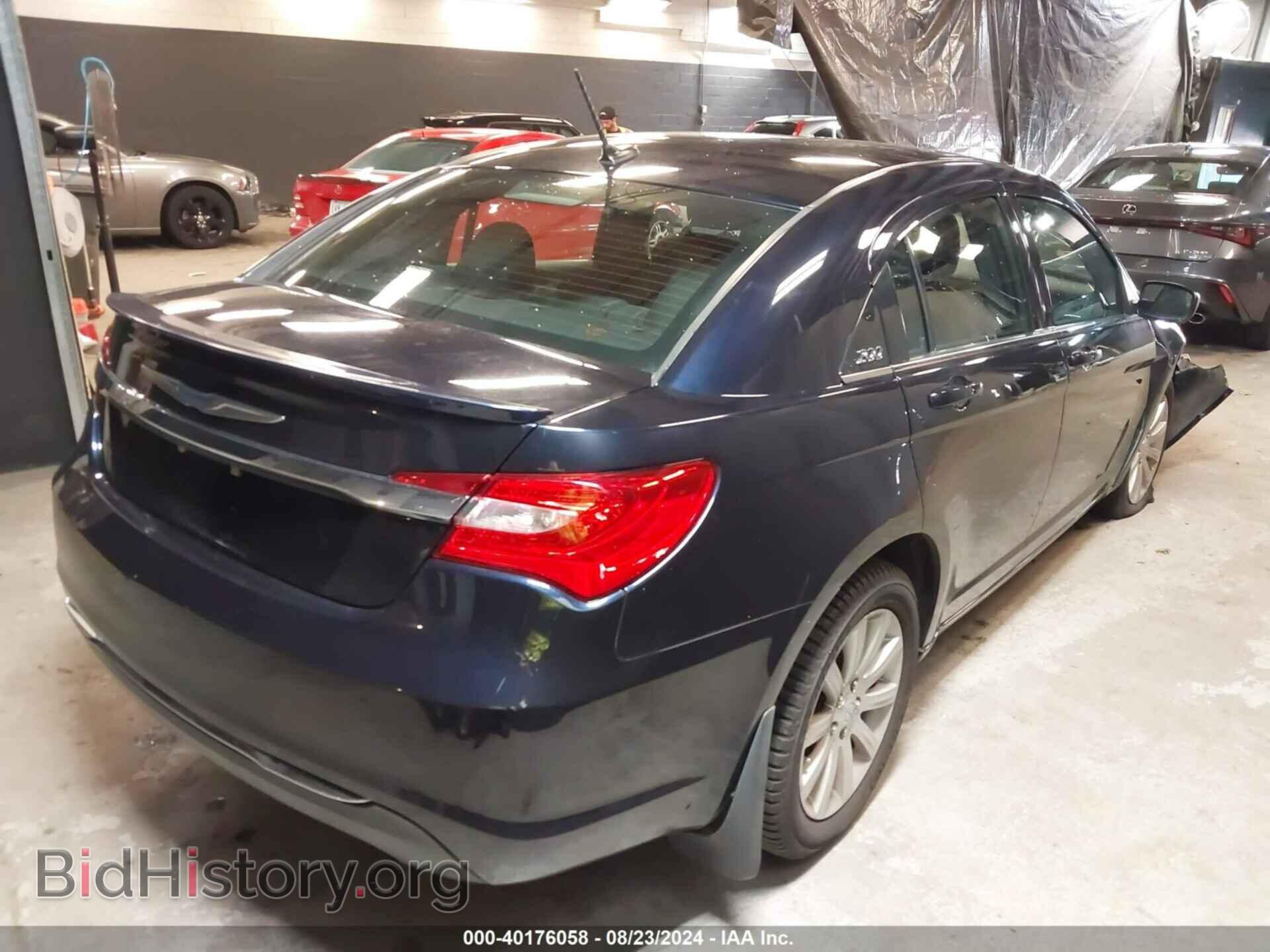 2012 CHRYSLER 200 - VIN: 1C3CCBBB1CN137779 - Фото 4