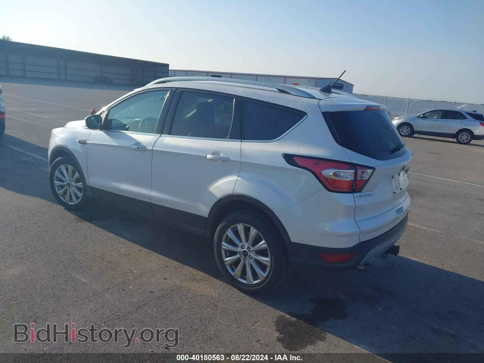 2018 FORD ESCAPE - VIN: 1FMCU0J92JUA51441 - Фото 3