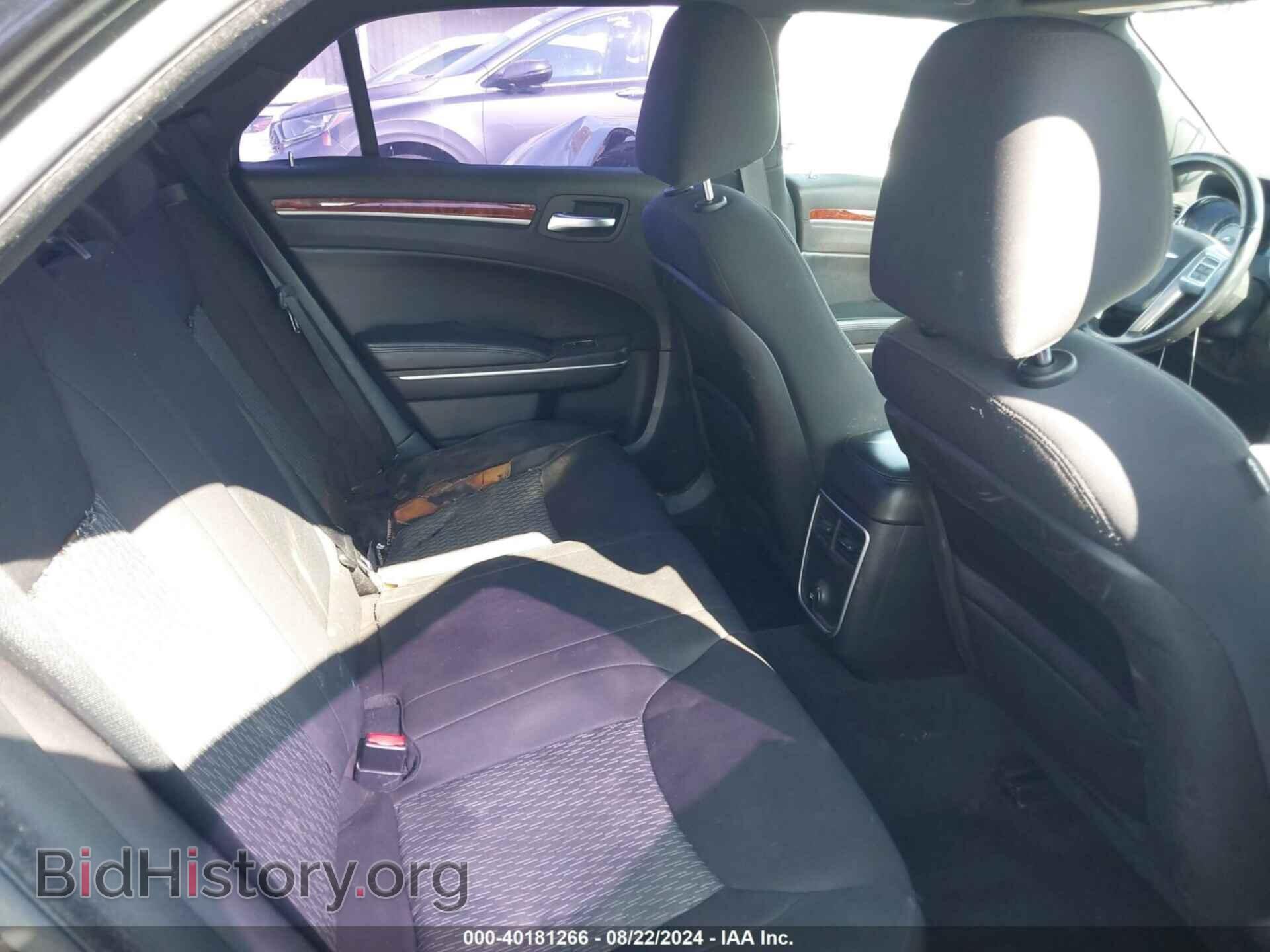 2014 CHRYSLER 300 - VIN: 2C3CCAAG1EH361377 - Фото 8
