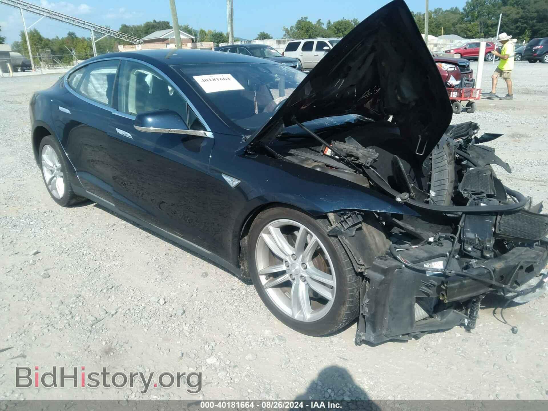 Фотография 5YJSA1S25FF083235 - TESLA MODEL S 2015