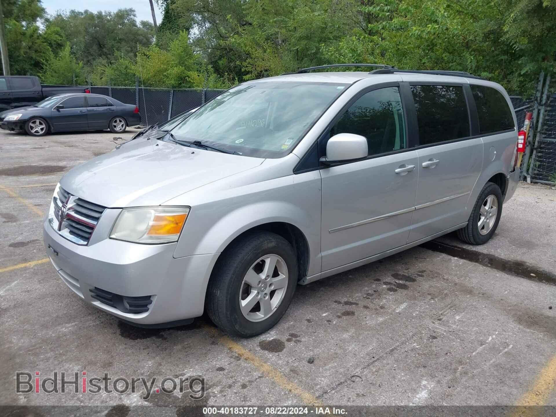 2010 DODGE GRAND CARAVAN - VIN: 2D4RN5D11AR444992 - Photo 2